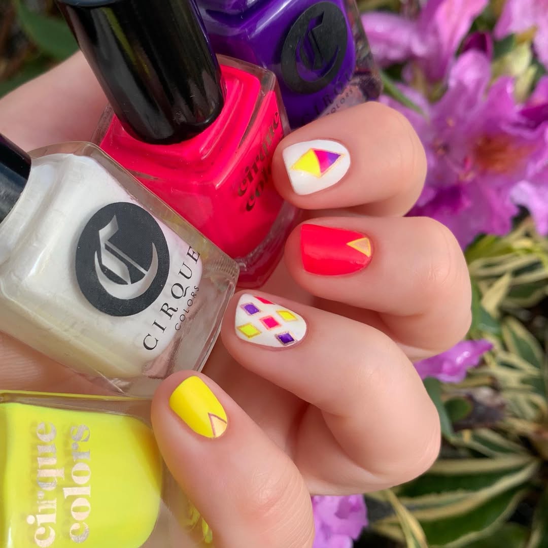 Vibrant Geometric Skittle Short Round Nails