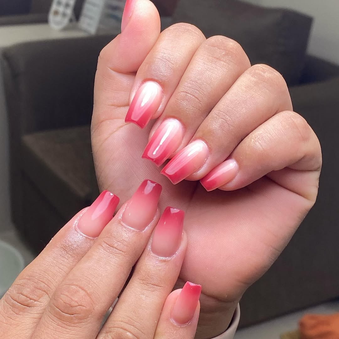 Vibrant Red and Pink Jelly Gradient Nails