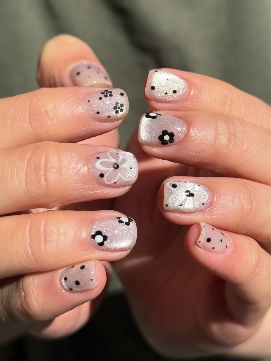 Whimsical Black and White Floral Shimmer Short Nails