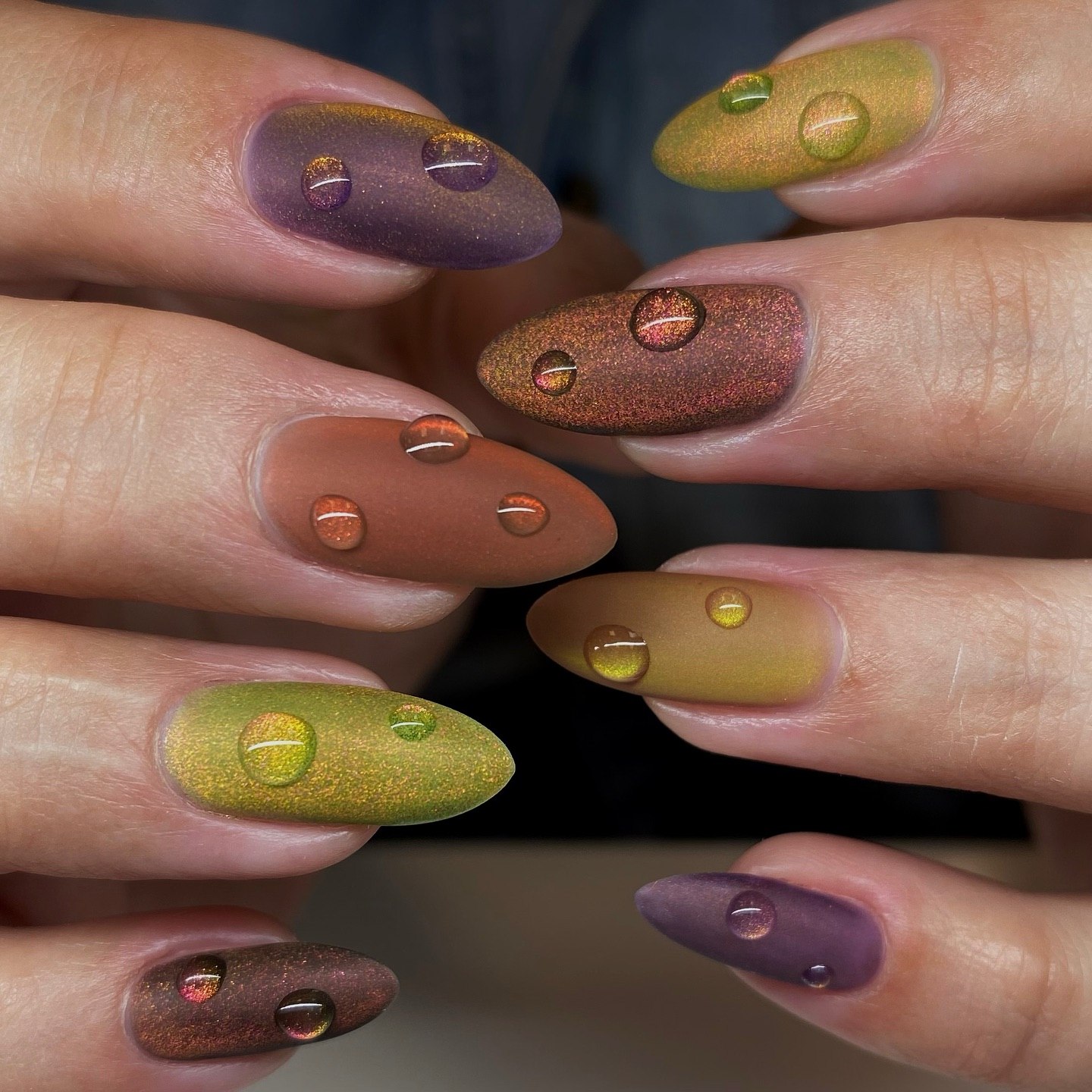 27 September Nails 2026 Trends You Must See 28 Autumn Aura Chrome Water Droplet Nails