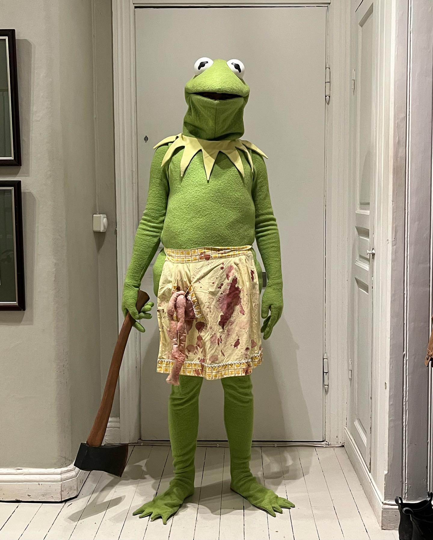 25 Hilarious Halloween Costumes for 2026 You Can’t Miss 20 Bloody Butcher Kermit The Frog Halloween Costume