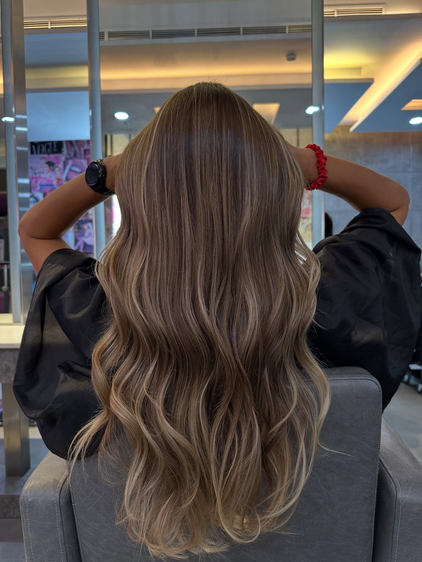 27 Stunning Fall Hair Colors for Brunettes 2026 19 Bronde Waves With Face-Framing Layers