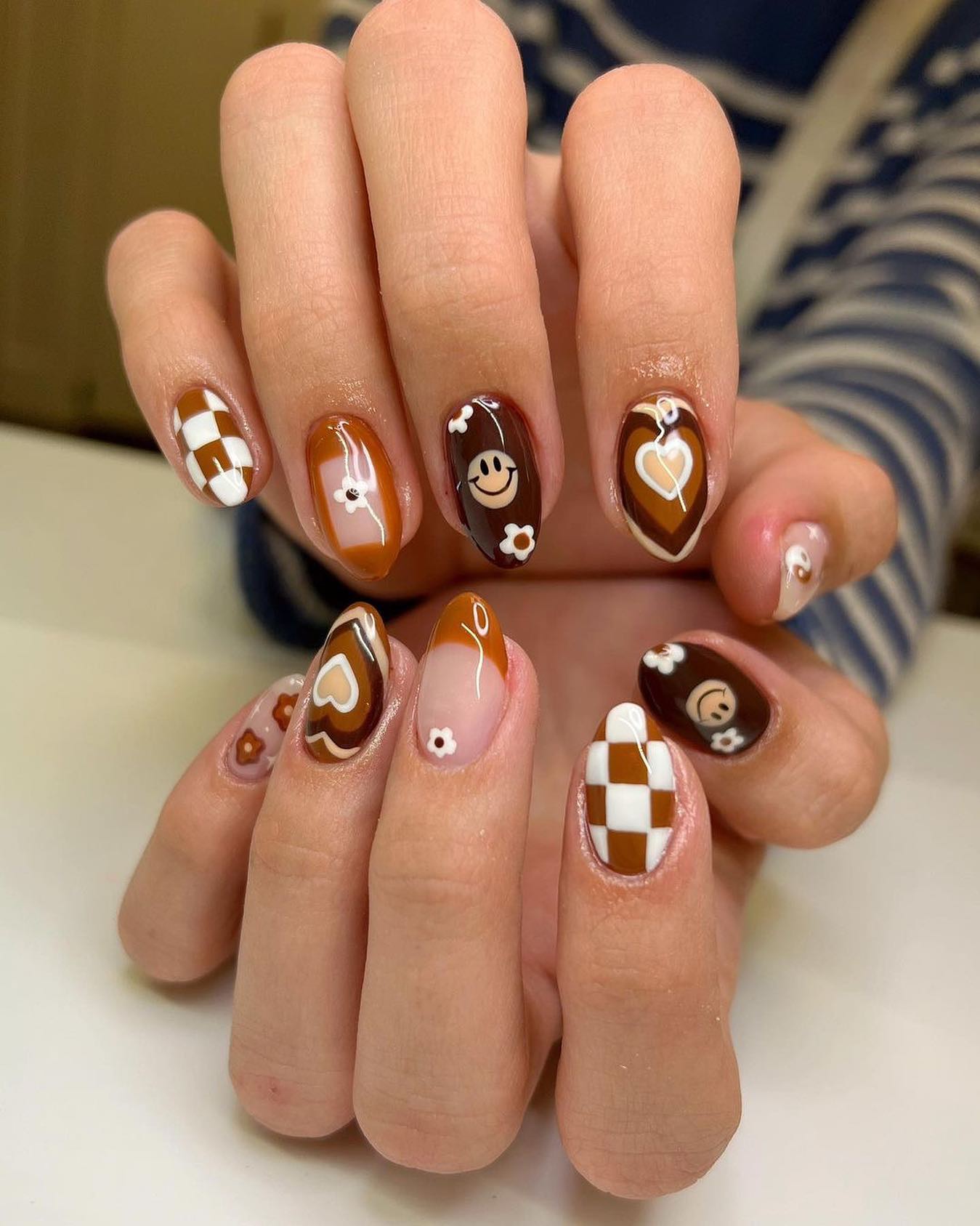 Brown Checkerboard & Smiley Face Oval Nails