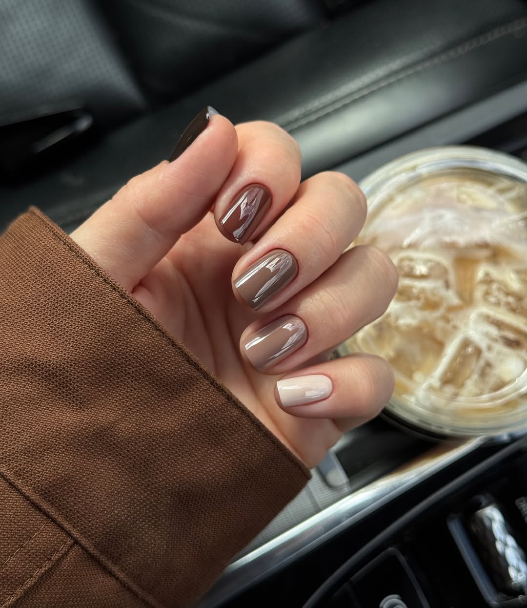 27 Chic Neutral Fall Nail Ideas You Need for 2026 16 Chocolate Latte Gradient Square Nails