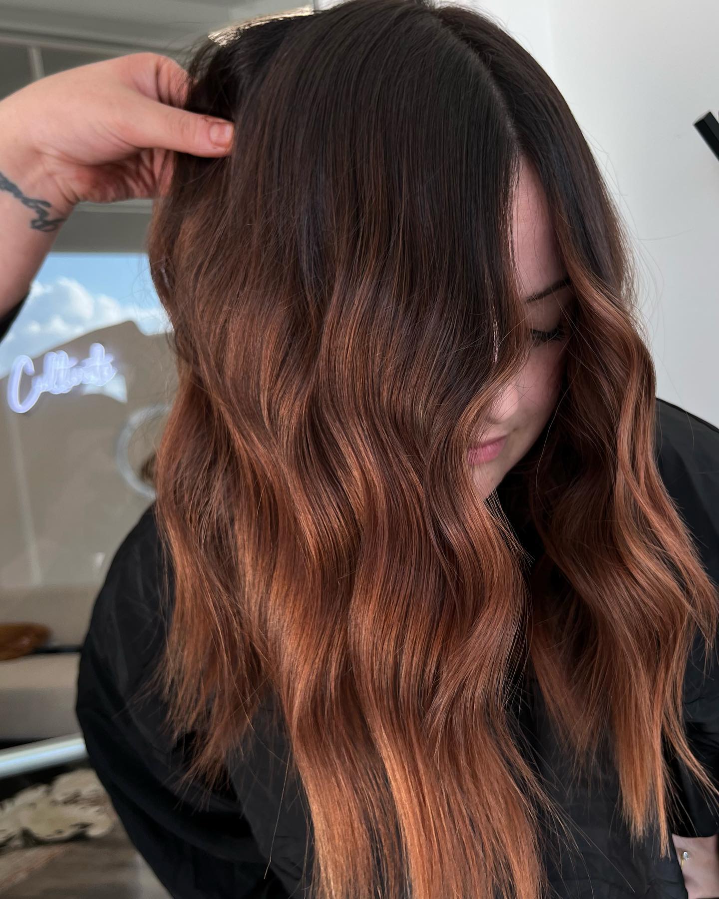27 Fall Hair Colors 2026 You Need To See Now 19 Copper-Kissed Balayage With Loose Waves