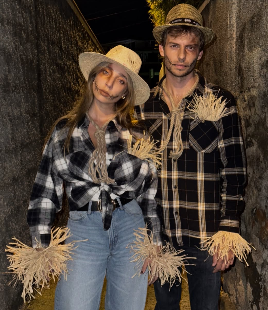 27 Epic Couples Halloween Costumes for 2026 12 Creative Scarecrow Couple Halloween Costume