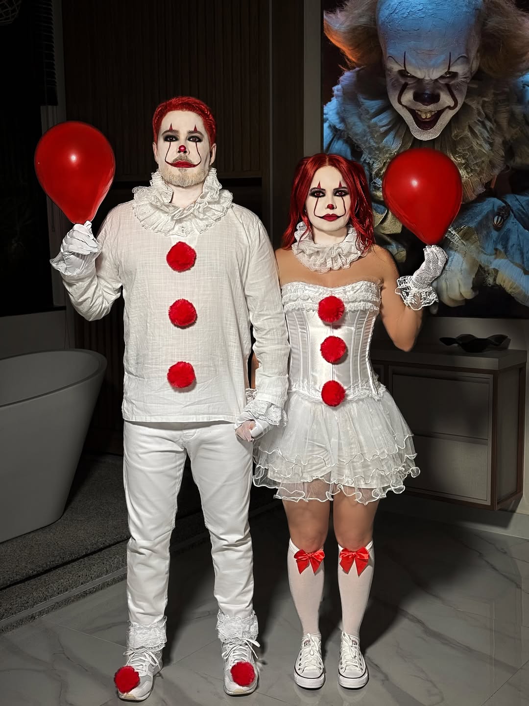27 Epic Couples Halloween Costumes for 2026 19 Creepy Clown Couple Costume with Balloons