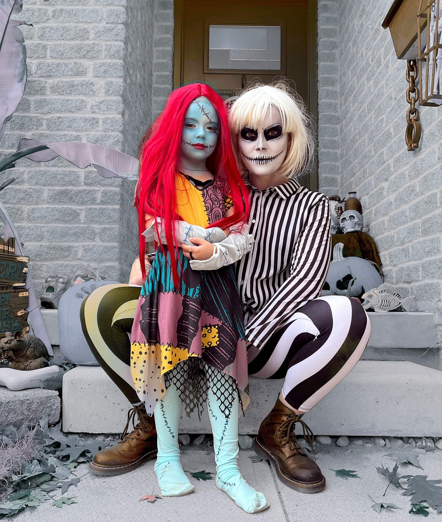 25 Hilarious Halloween Costumes for 2026 You Can’t Miss 21 Creepy Doll And Striped Pal Halloween Costumes