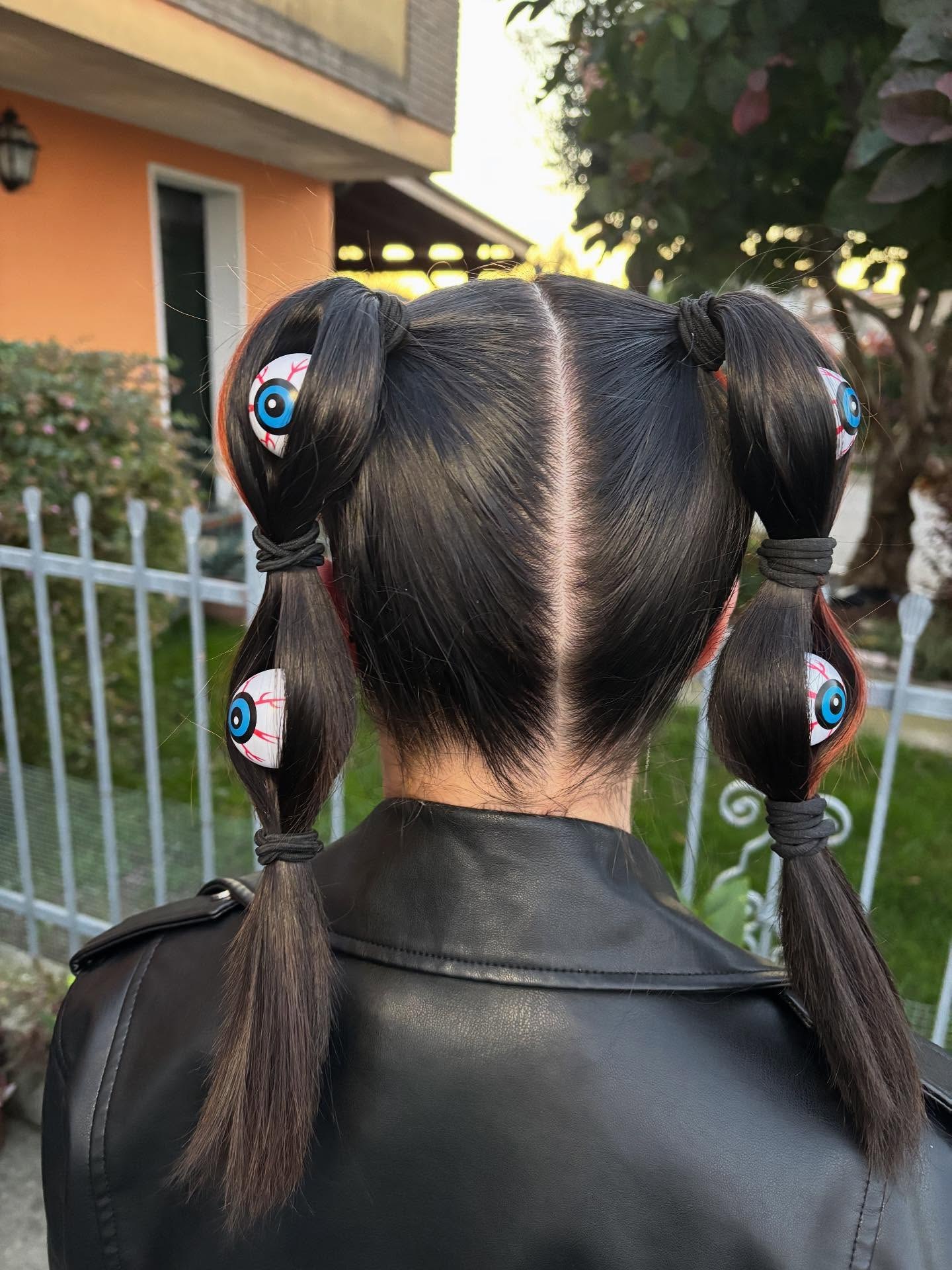 25 Spooktacular Halloween Hairstyles You Need to Try in 2026 24 Creepy Eyeball Bubble Ponytails For Halloween