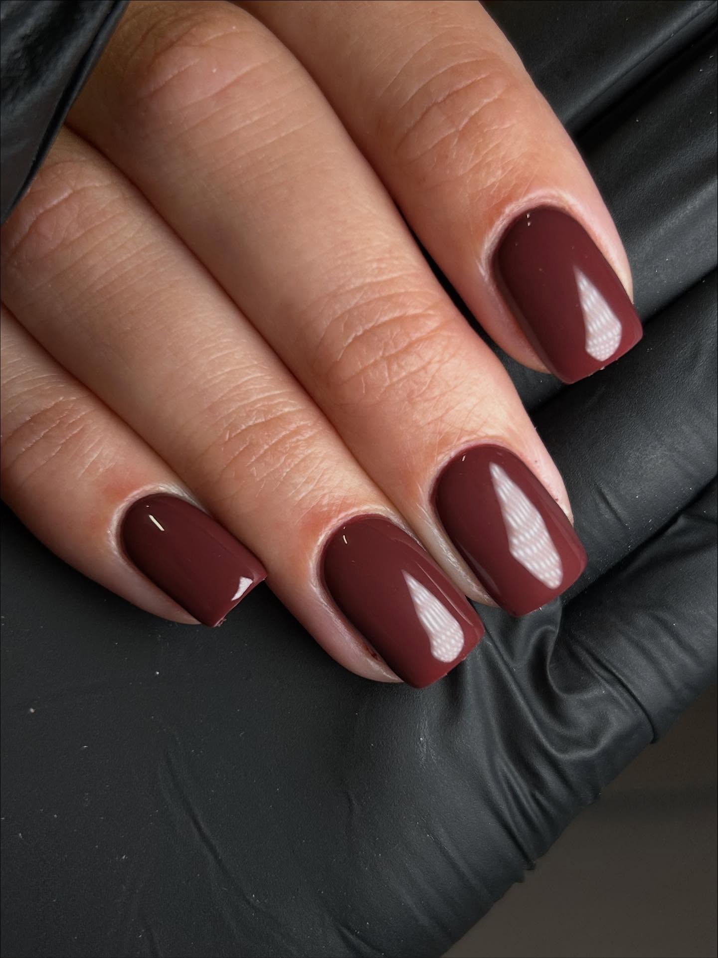 27 Must-Try Short Fall Nail Ideas for 2026 25 Deep Berry Glossy Short Square Nails