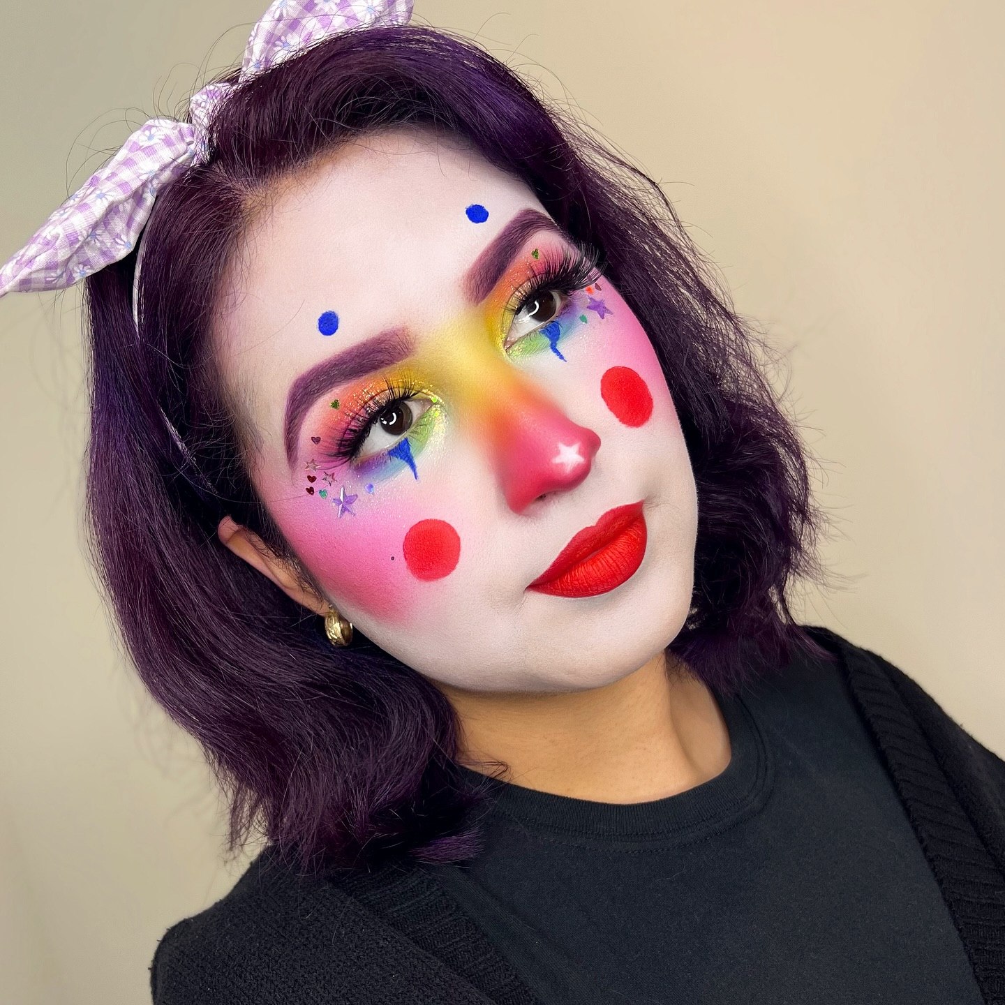 25 Wild Clown Hairstyles for 2026 You Need to See 22 Deep Plum Collarbone Cut With Subtle Waves