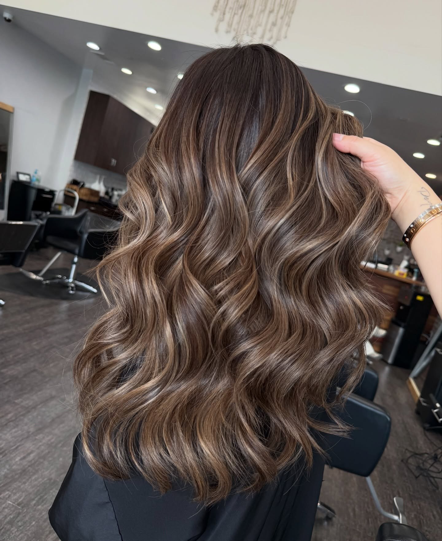 25 Stunning Fall Hair Colors for Brown Hair in 2026 7 Dimensional Chocolate Brown Balayage Waves