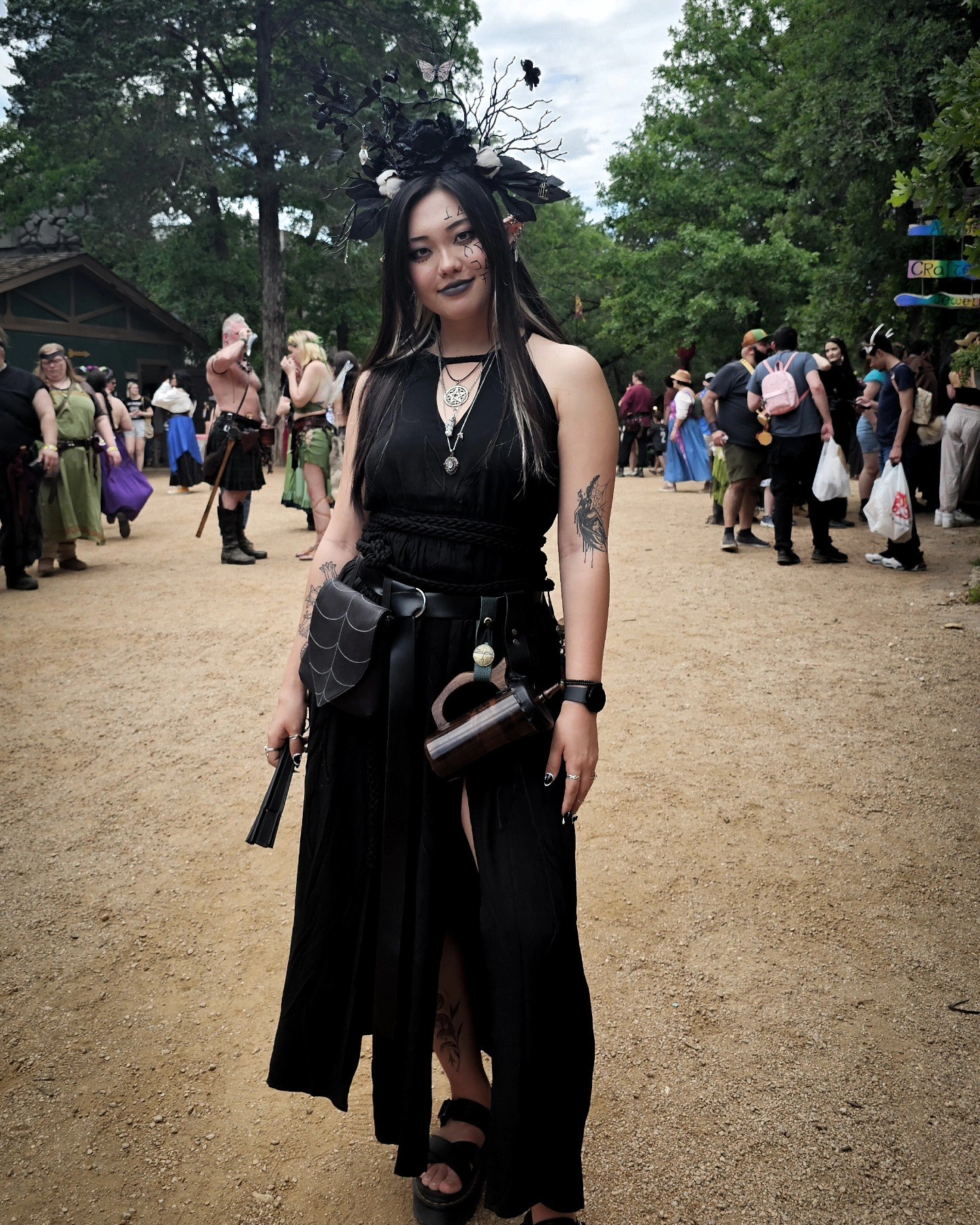25 Witchy Outfit Ideas for 2026 11 Embrace Your Inner Witch in All Black