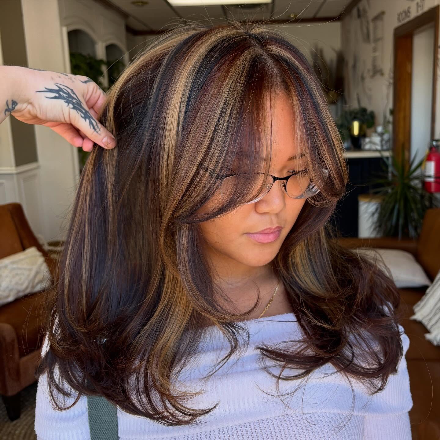 29 Calico Hair Color Styles You Need to See for 2026 6 Face-Framing Layers With Bold Stripes