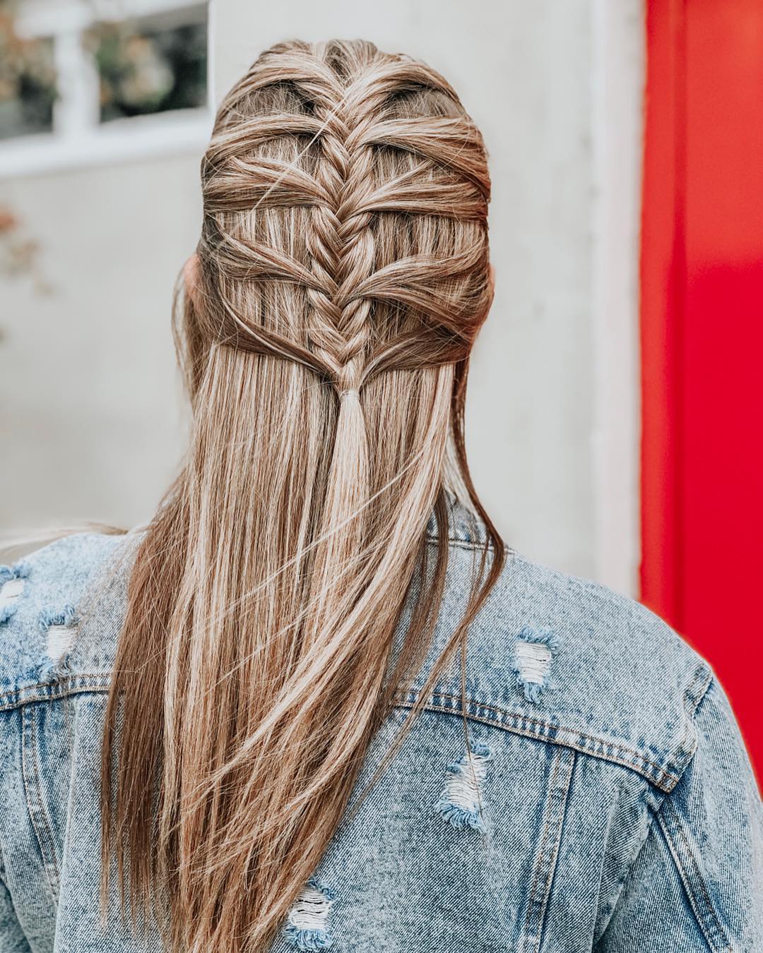 25 Fall Braids for 2026 You Need to Try Now 20 Intricate Fishtail Crown Braid