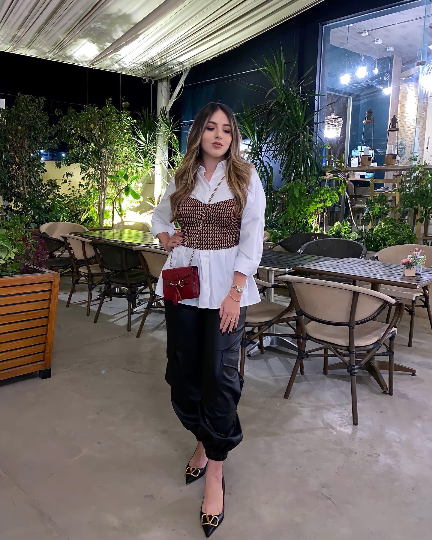 25 Fall Birthday Outfit Ideas You Need for 2026 4 Monochrome Cargo Pants With Chic Corset Top