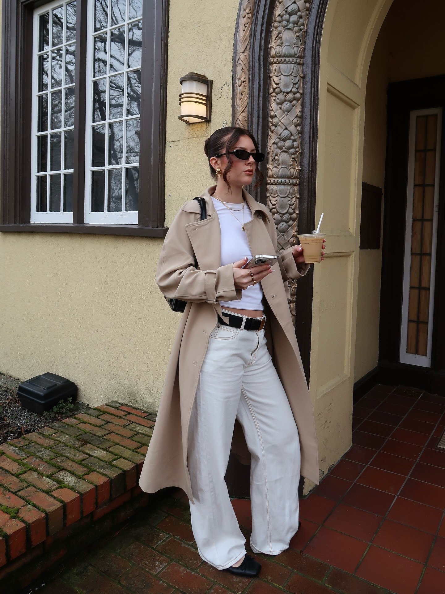 30 Transitional Fall Outfits You Need Now 32 Neutral Trench Coat With Wide Leg Jeans