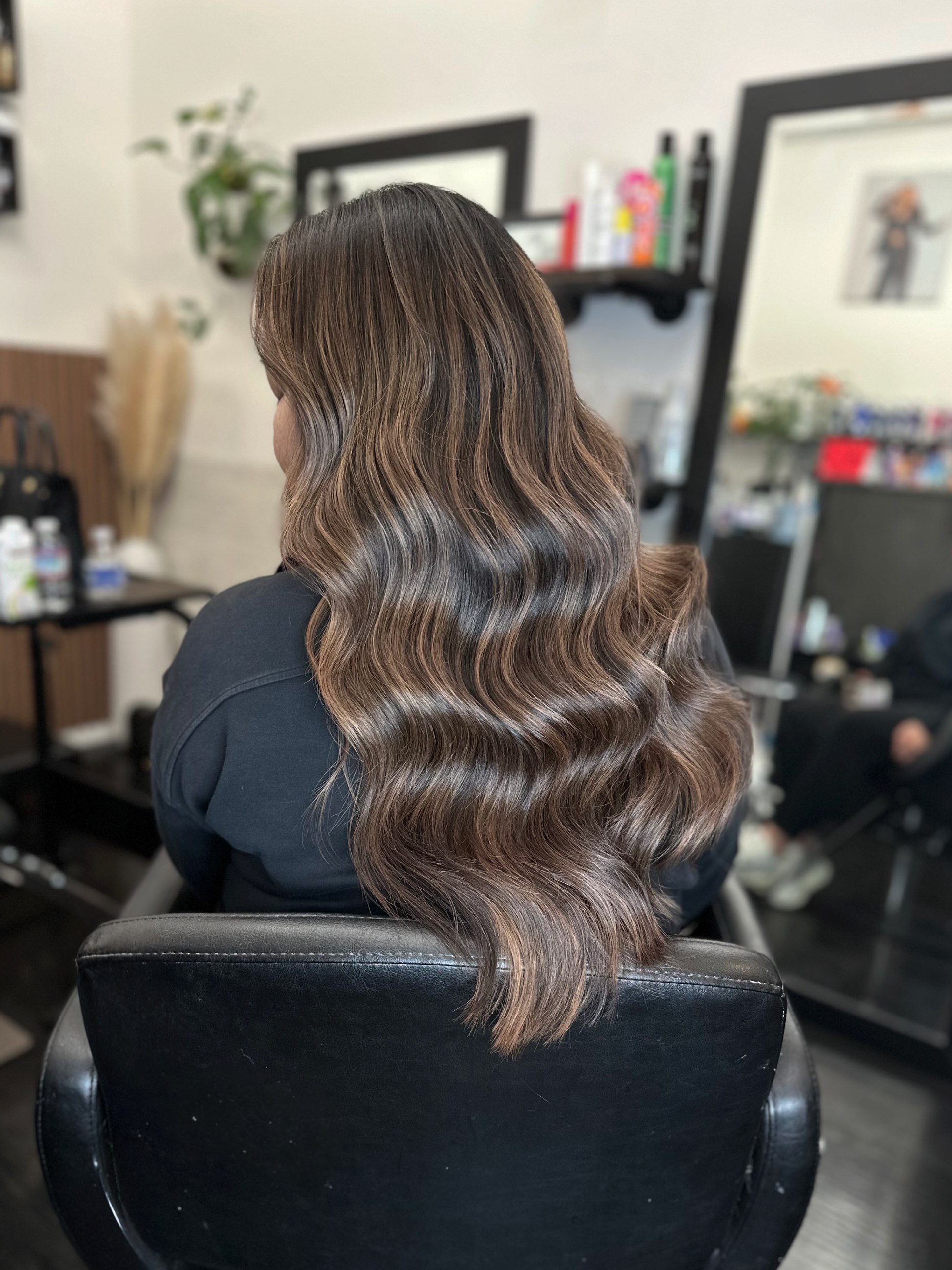 27 Stunning Fall Hair Colors for Brunettes 2026 26 Rich Chocolate Balayage With Subtle Auburn Tones