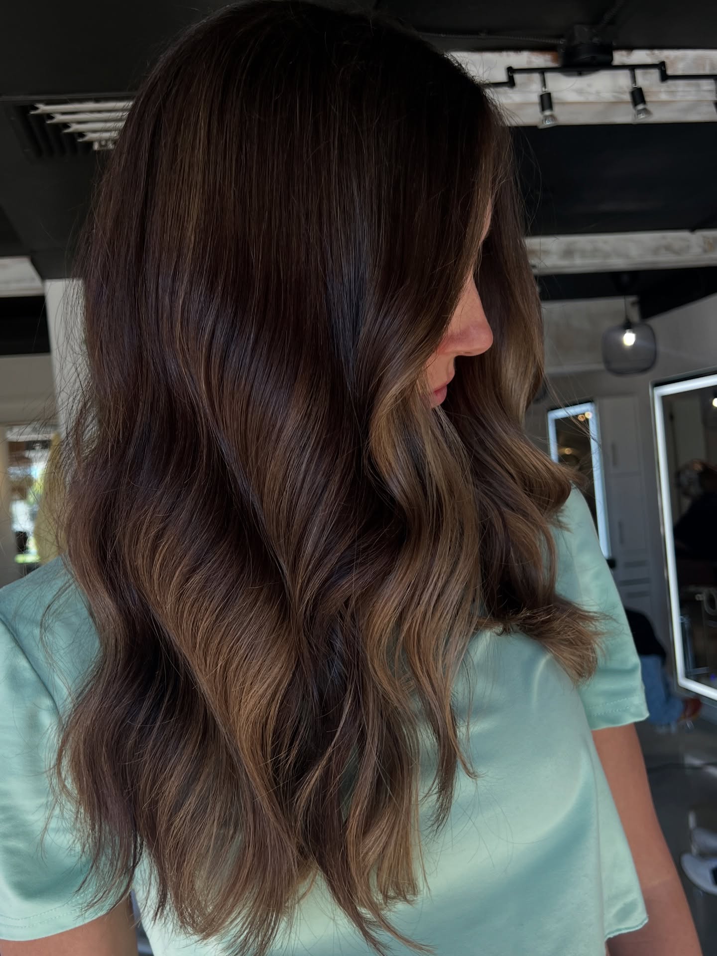 27 Fall Hair Colors 2026 You Need To See Now 5 Rich Chocolate Brunette Balayage With Caramel Highlights