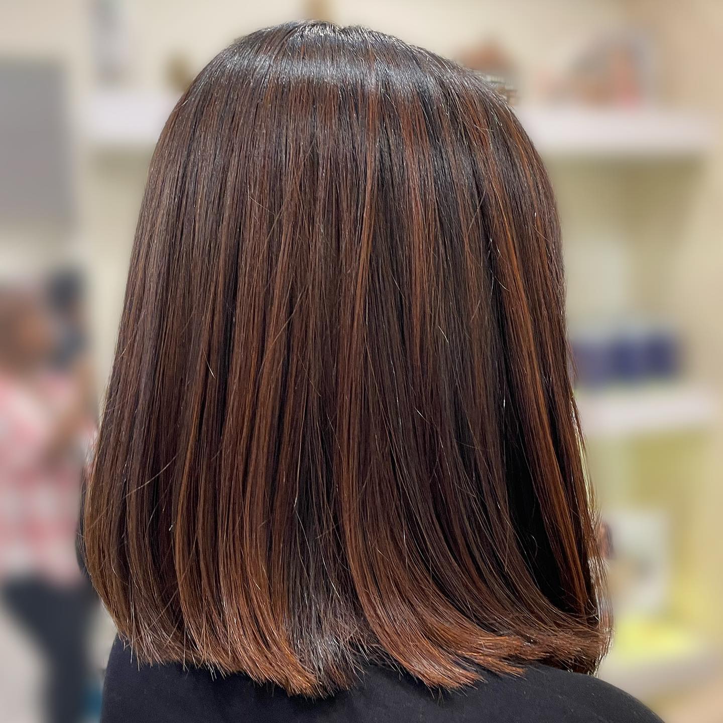 25 Stunning Brown Cinnamon Hair Color Ideas for 2026 6 Rich Cinnamon Balayage On A Sleek Bob