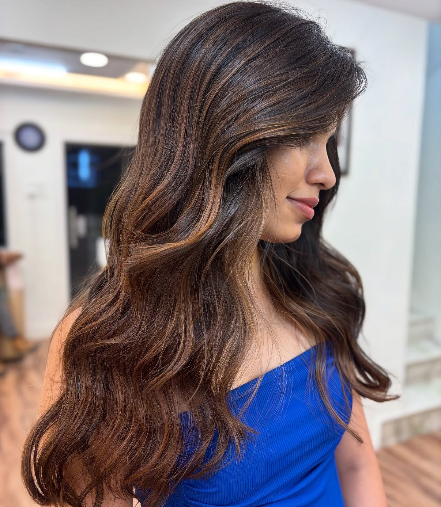 25 Stunning Brown Cinnamon Hair Color Ideas for 2026 14 Rich Cinnamon Balayage With Soft Waves