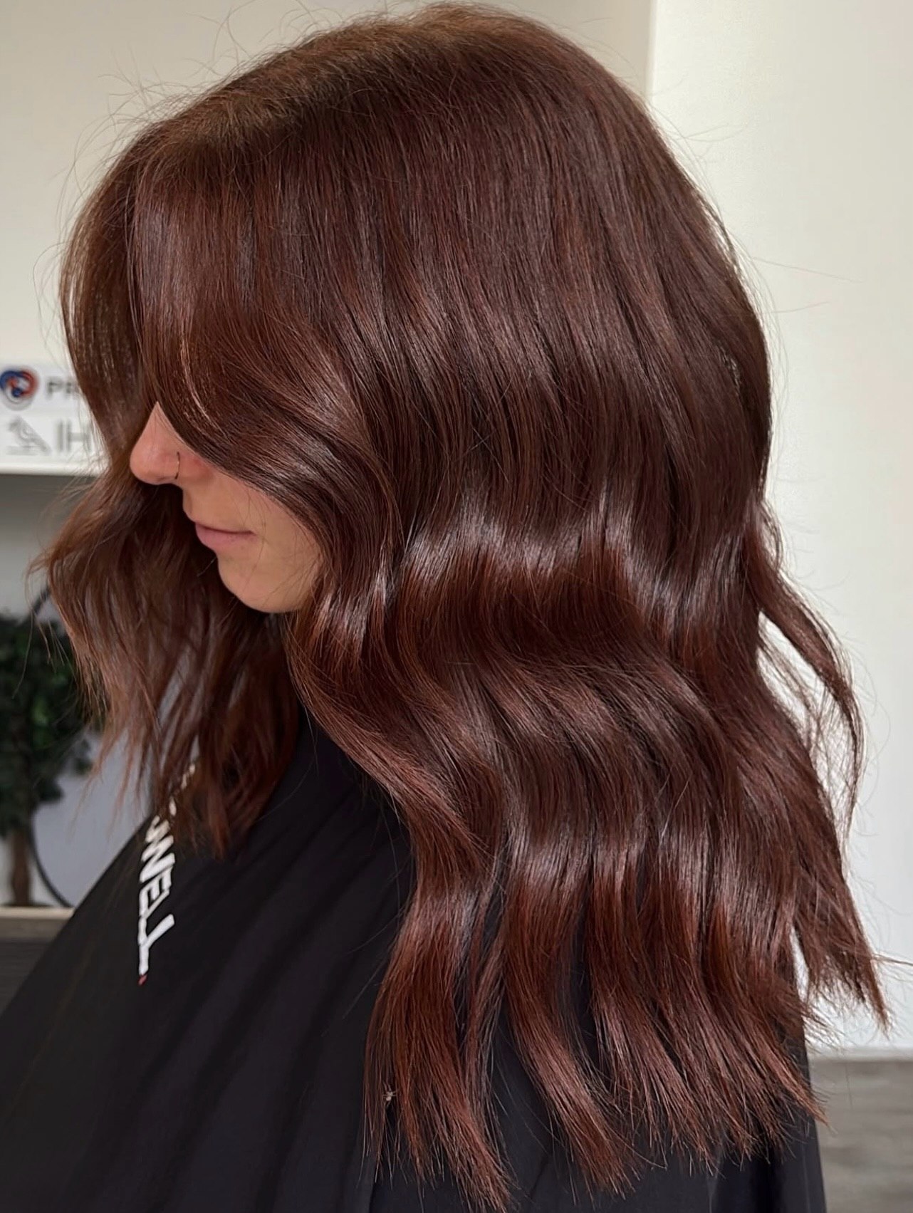 25 Stunning Brown Cinnamon Hair Color Ideas for 2026 3 Rich Cinnamon Brown Waves With Face-Framing Layers