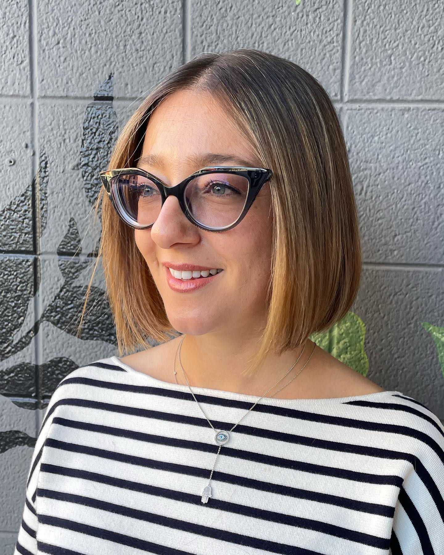 25 Fall Haircuts 2026 You Need To See Now 8 Seamless Money Piece Bob With Golden Blonde Balayage
