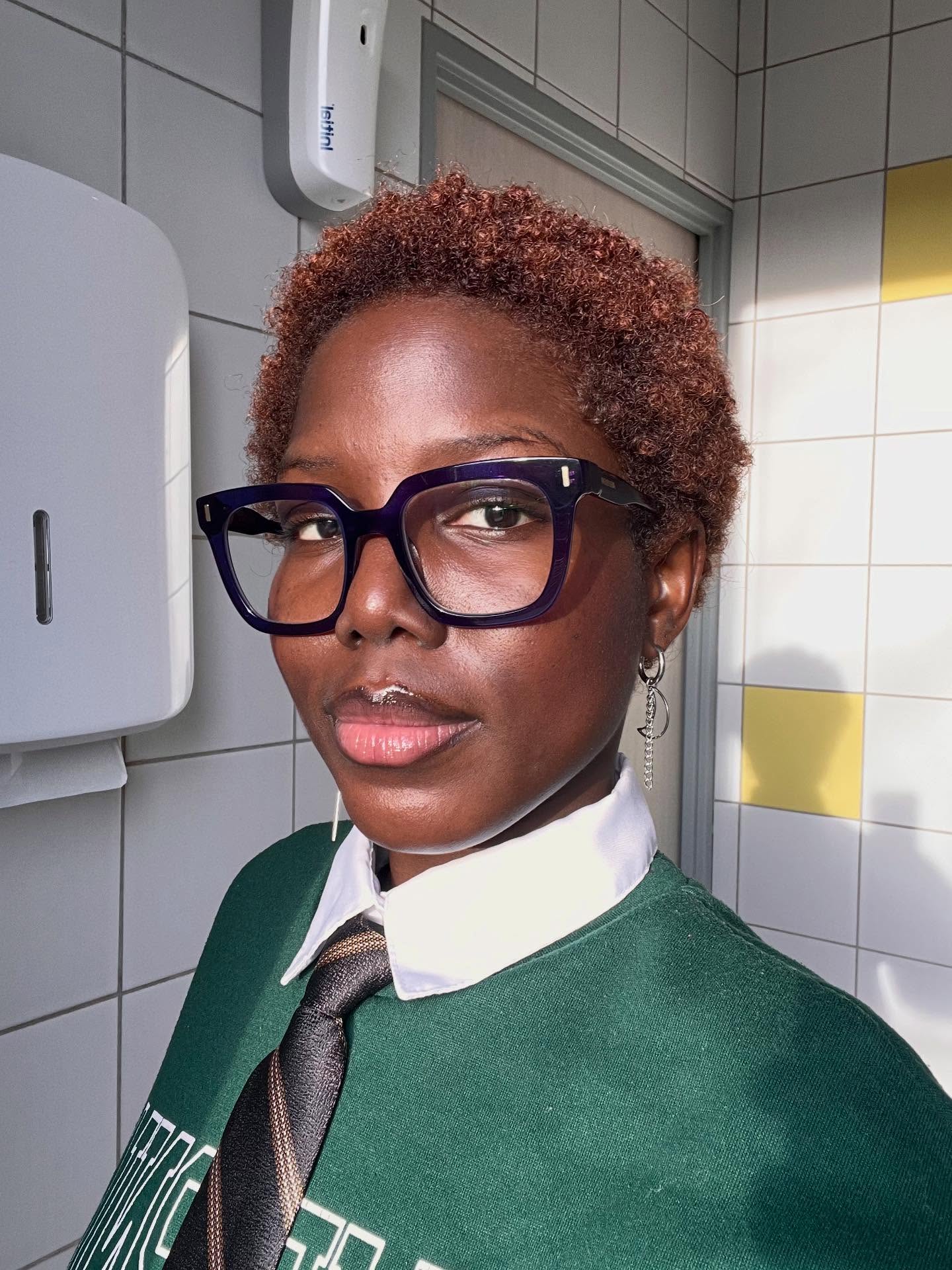 25 Stunning Type 4c Hairstyles You’ll See Everywhere in 2026 27 Short Auburn Coily Cut With Defined Texture