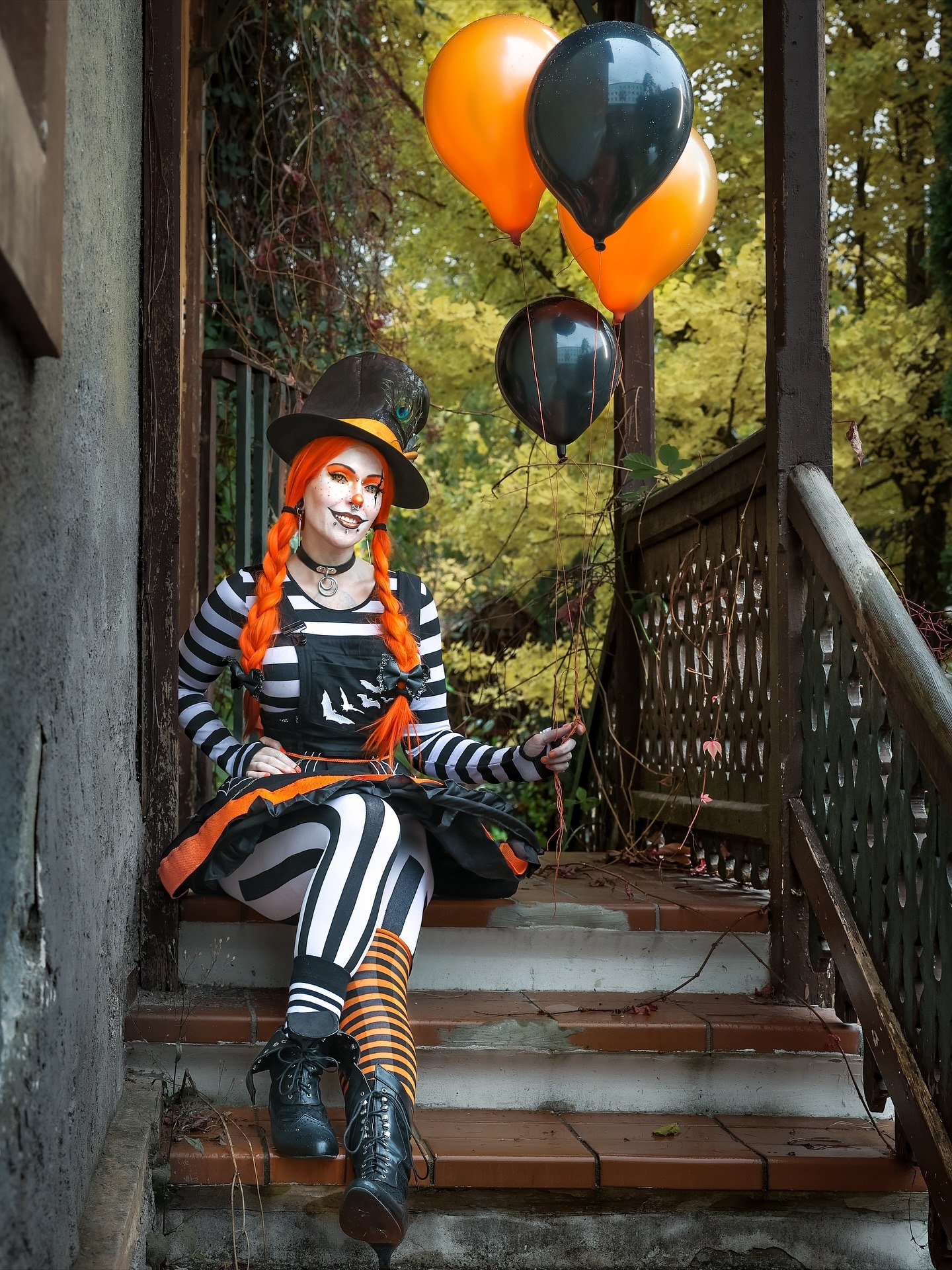 27 Spooktacular Halloween Outfits You Need for 2026 25 Spooky Clown Halloween Costume Idea