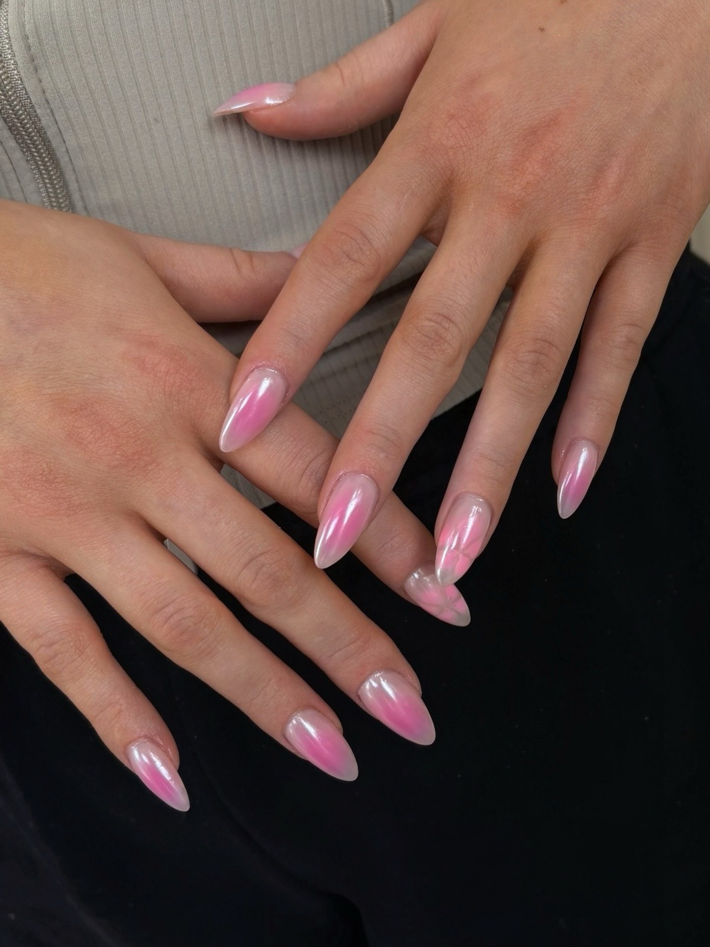 Subtle Pink Chrome Aura Almond Nails