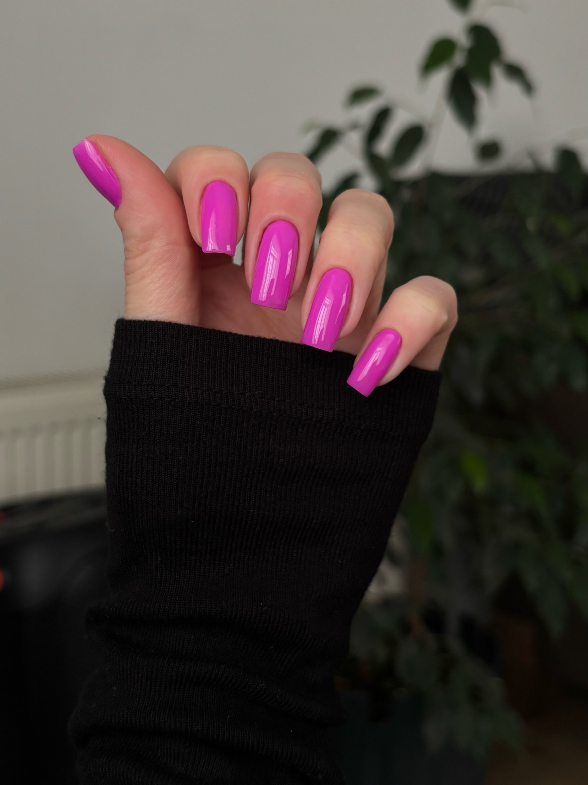 Vibrant Hot Pink Glossy Square Nails