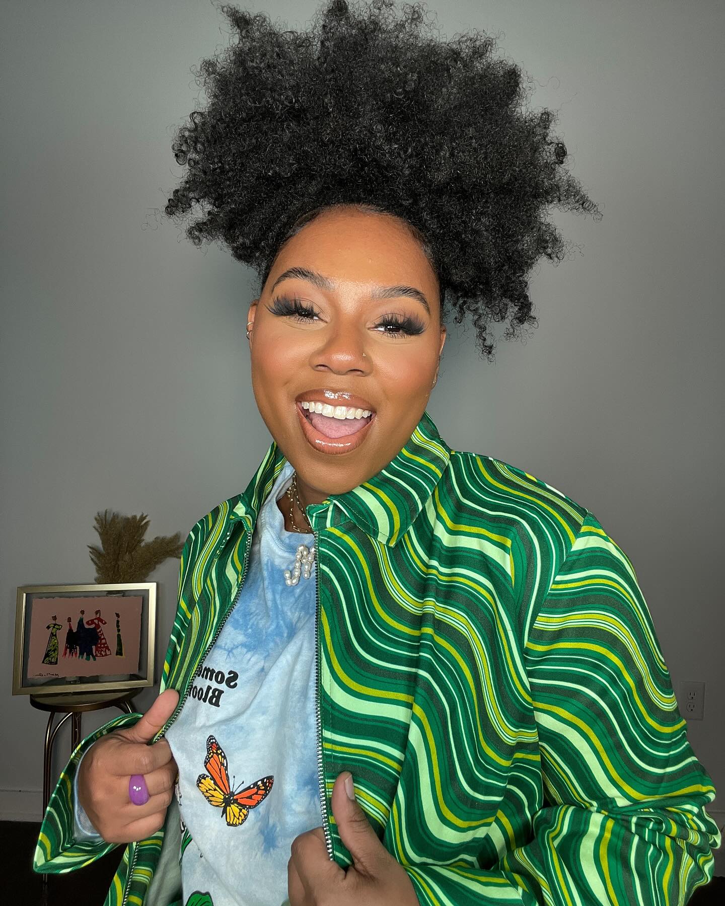 Voluminous Afro Puff With Defined Curls