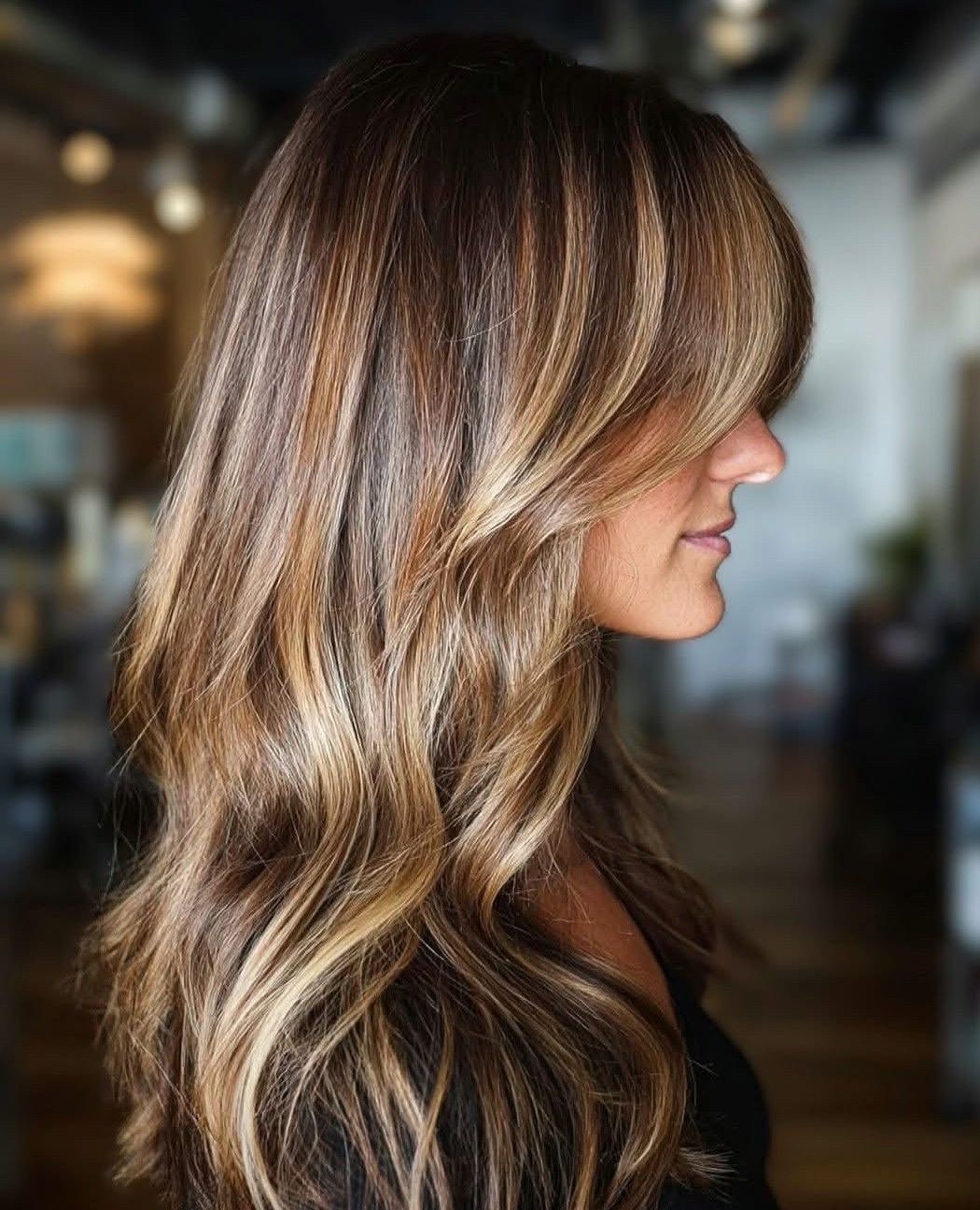 27 Fall Hair Colors 2026 You Need To See Now 24 Warm Honey Blonde Balayage With Face-Framing Layers