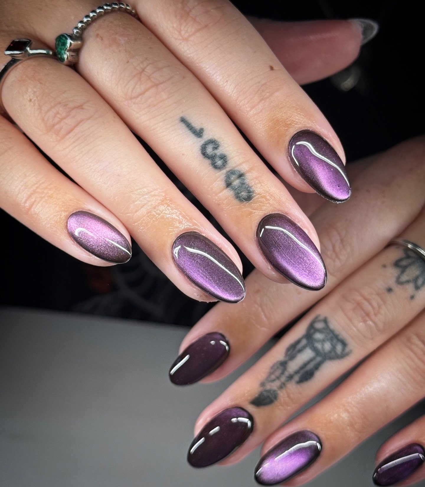 Mystic Purple Cat Eye Oval Nails