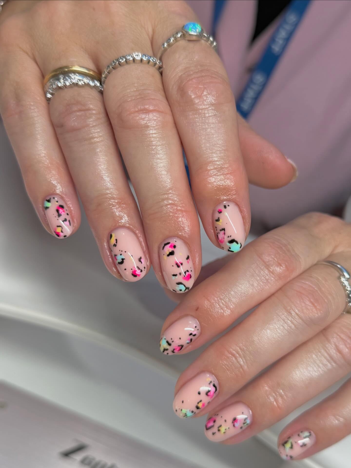 Pastel Rainbow Leopard Print Oval Nails