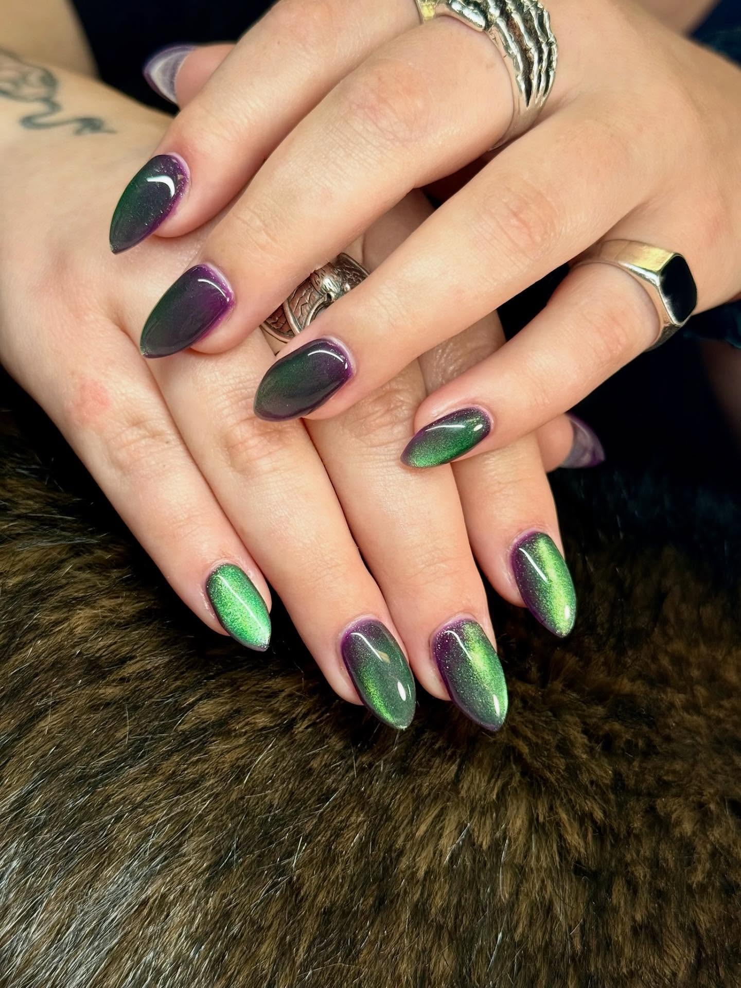 Shifting Emerald and Amethyst Cat Eye Almond Nails