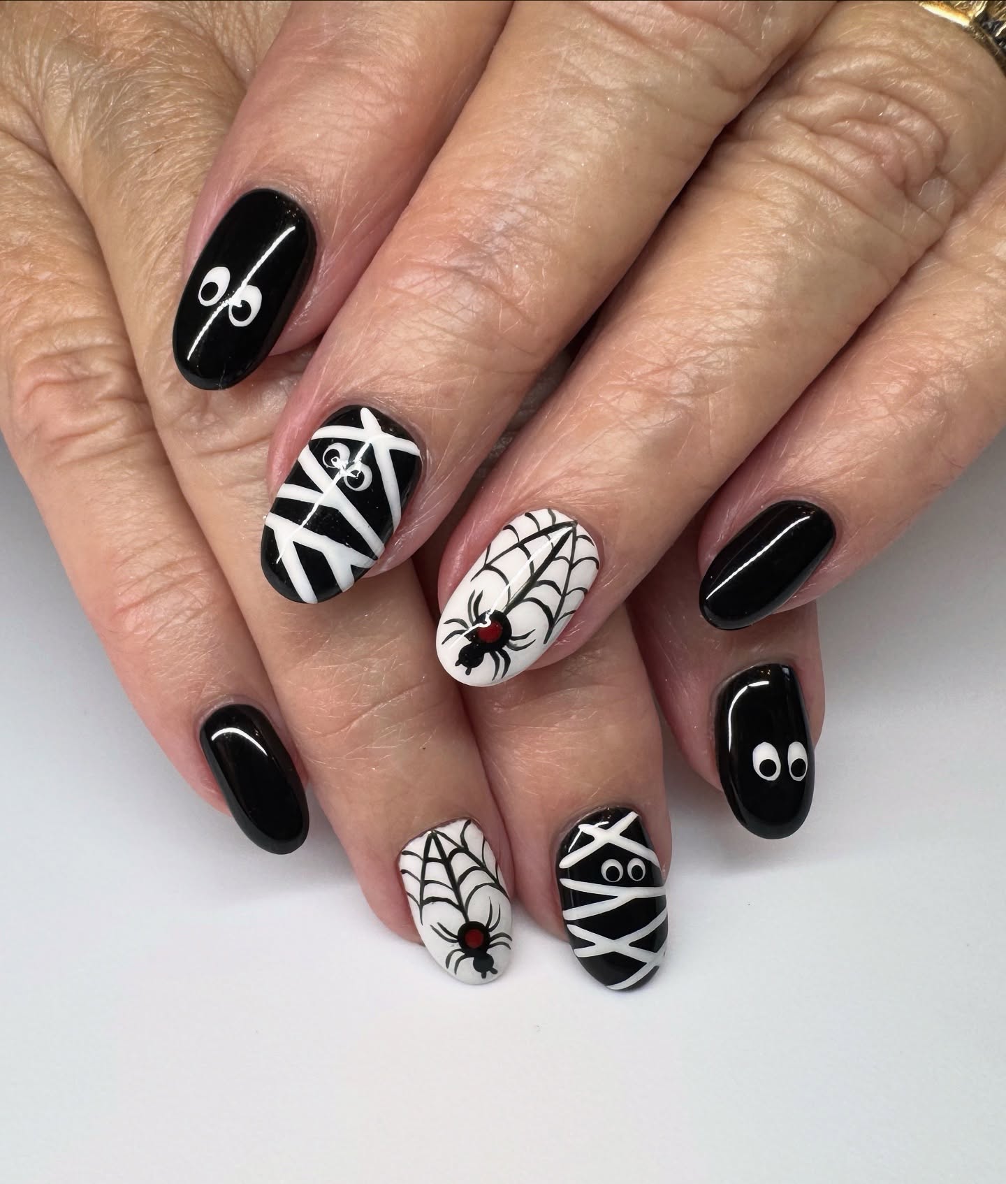 Spooky Halloween Mummy Spider Web Nails
