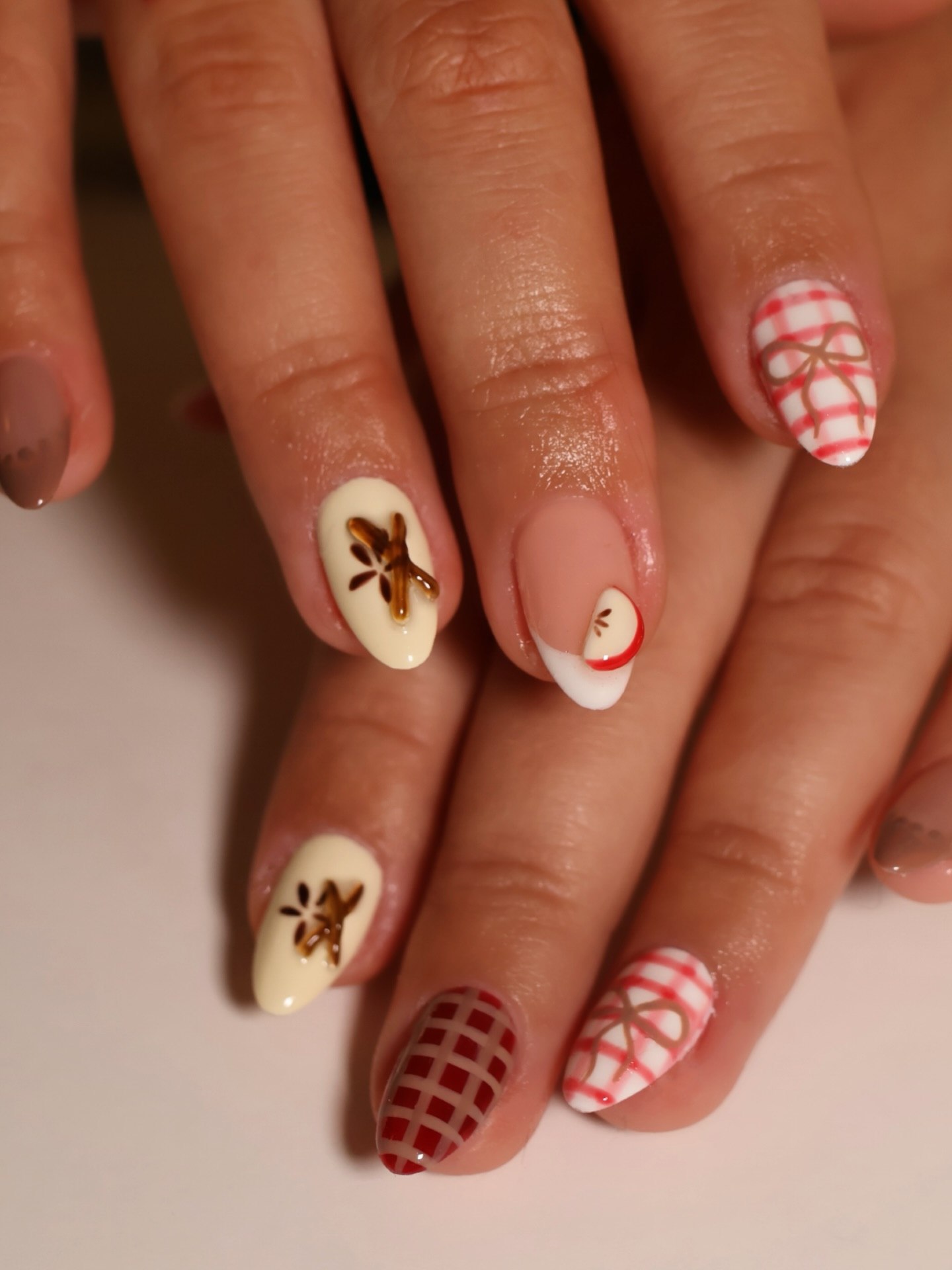 Thanksgiving Plaid & Bow Accent Almond Nails