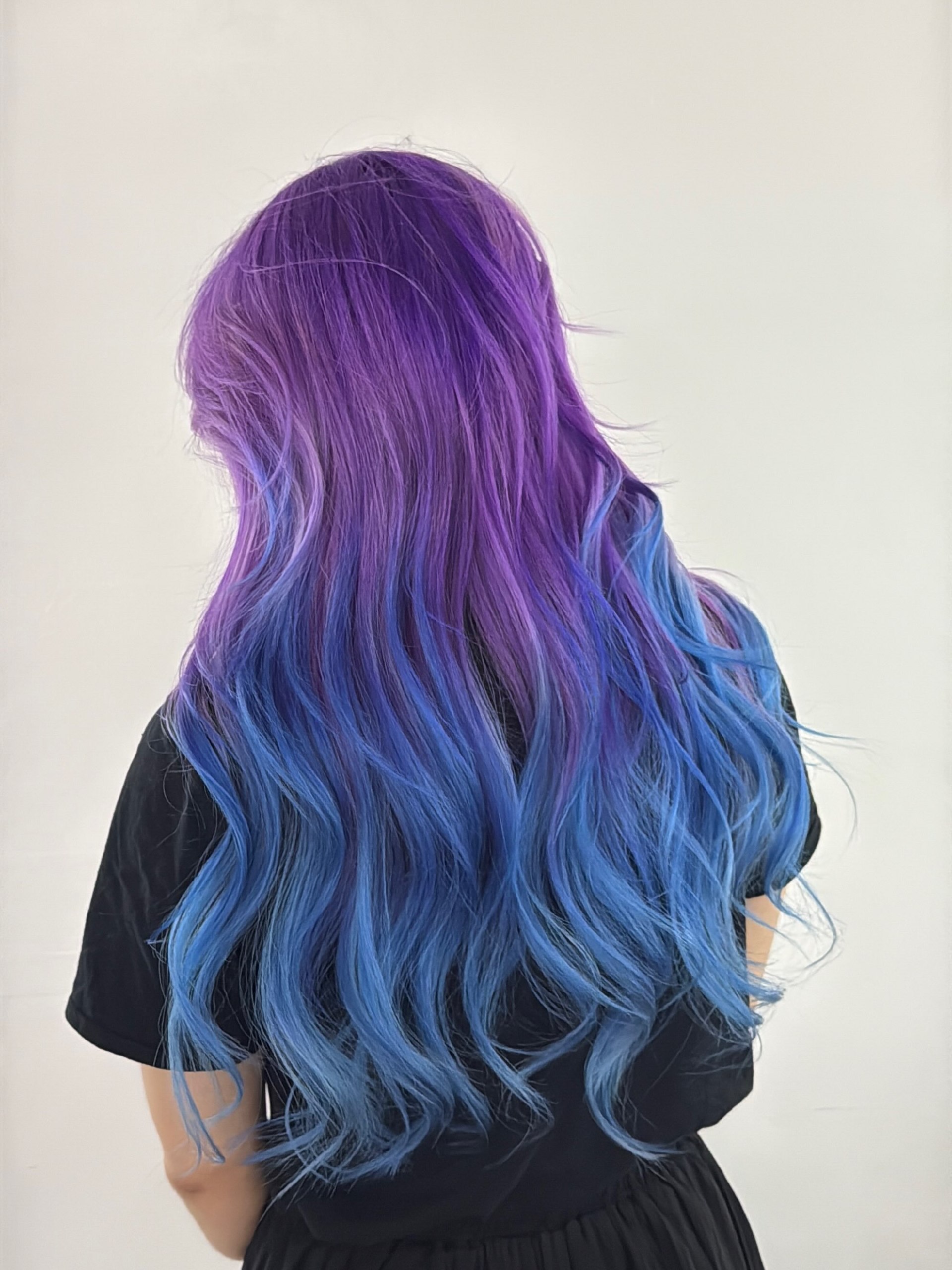 Amethyst To Sapphire Ombre Waves