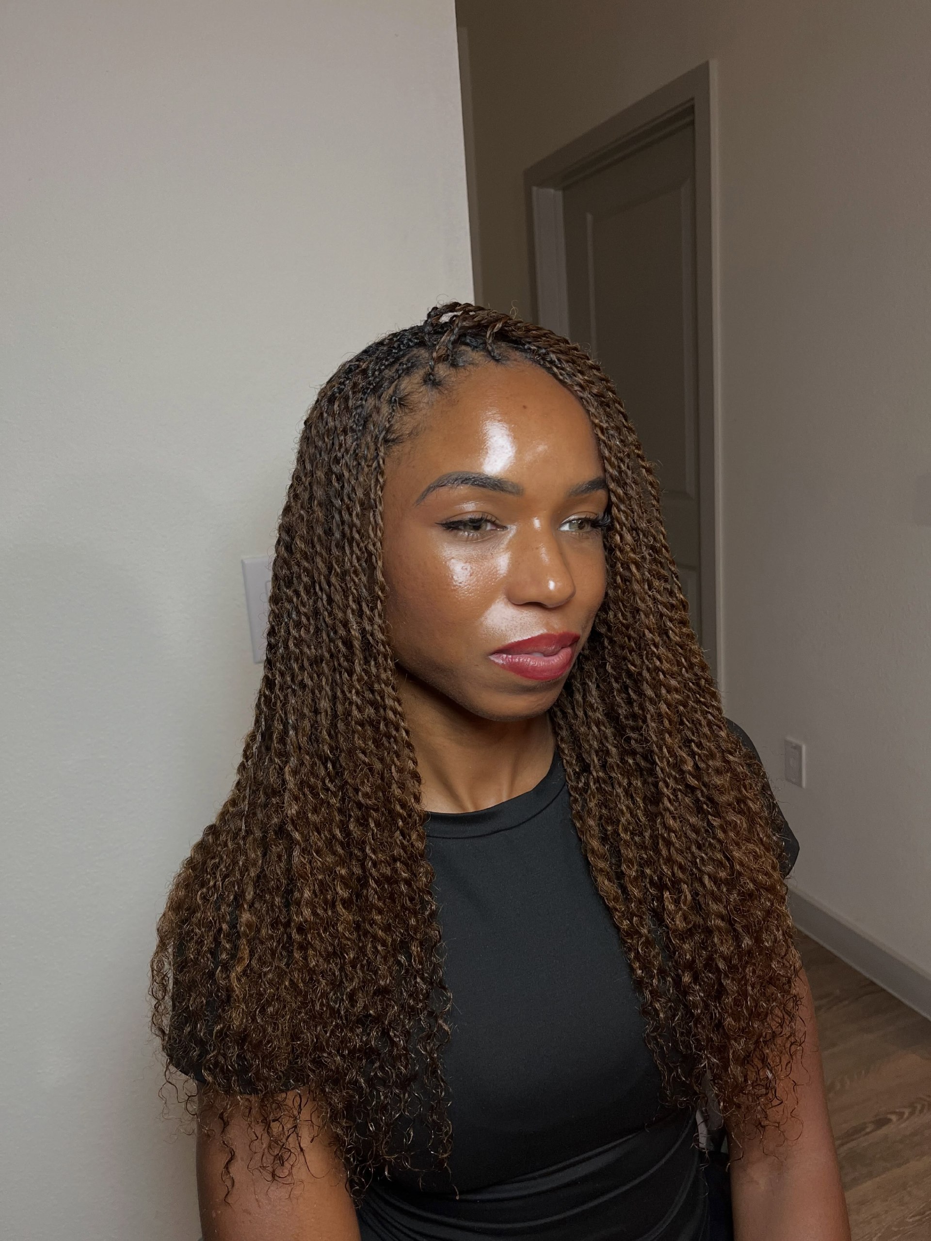 Cascading Micro Twists With Curly Ends