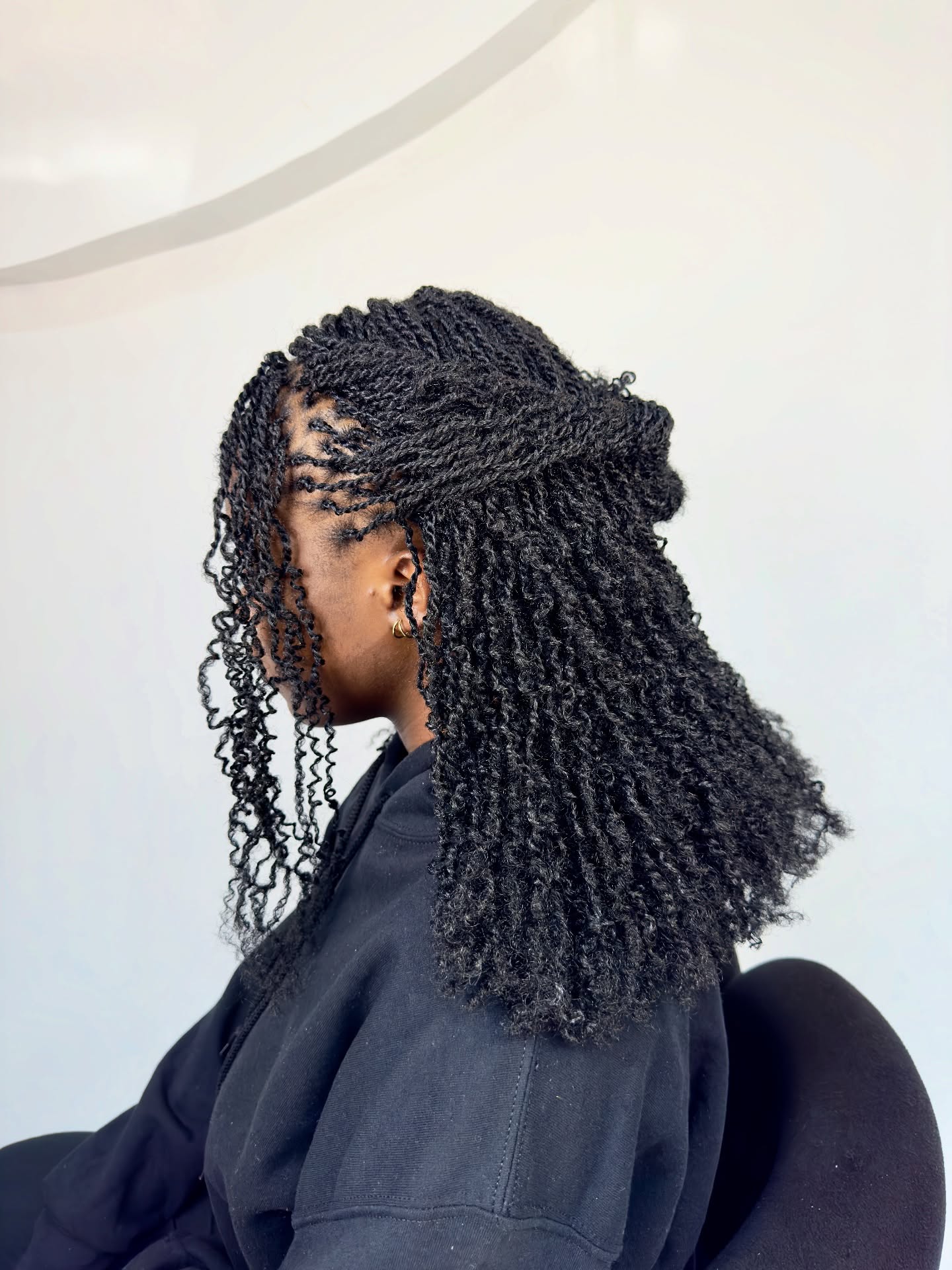 Cascading Mini Twists With Defined Curls