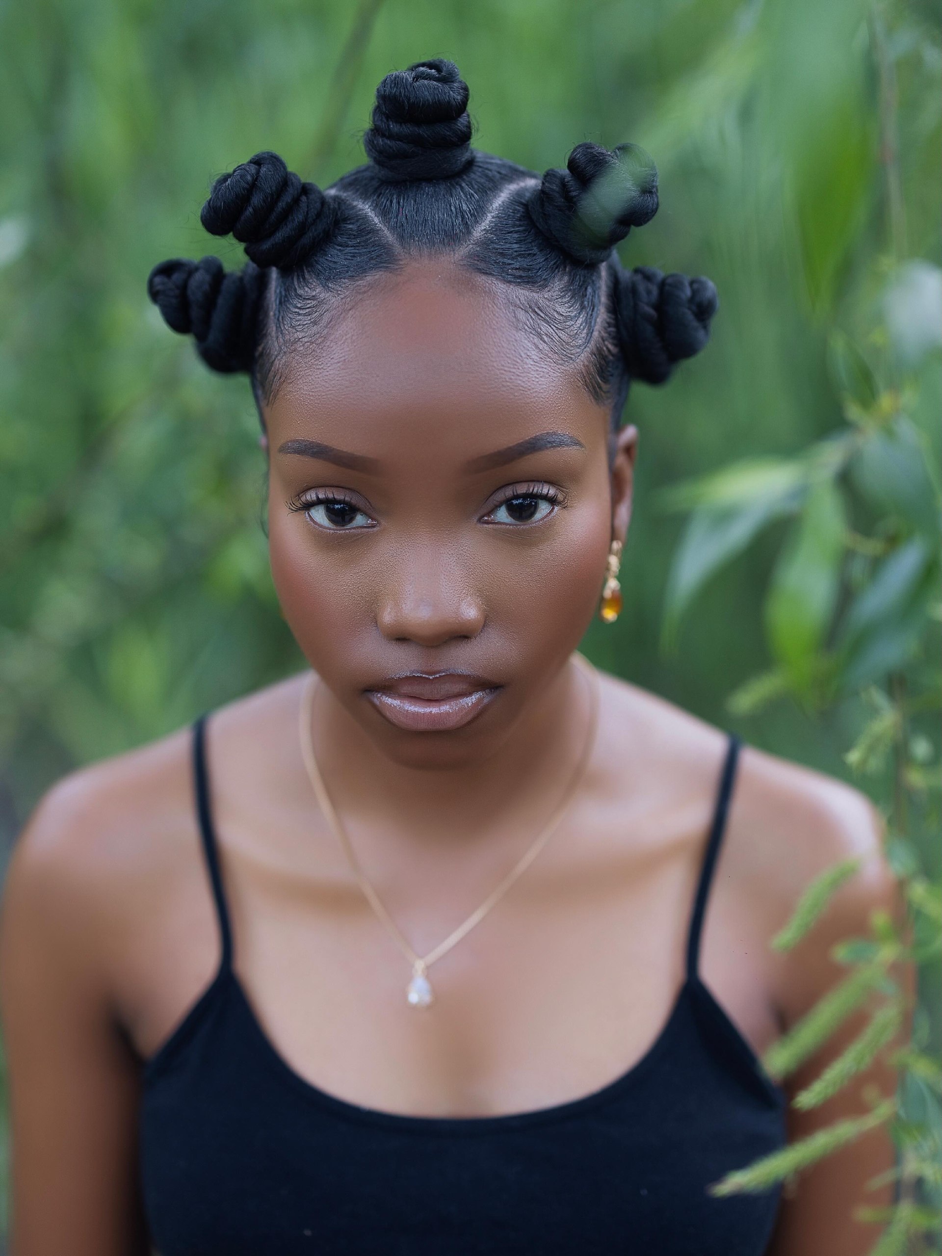 Chic Top Knot Bantu Knots With Defined Edges