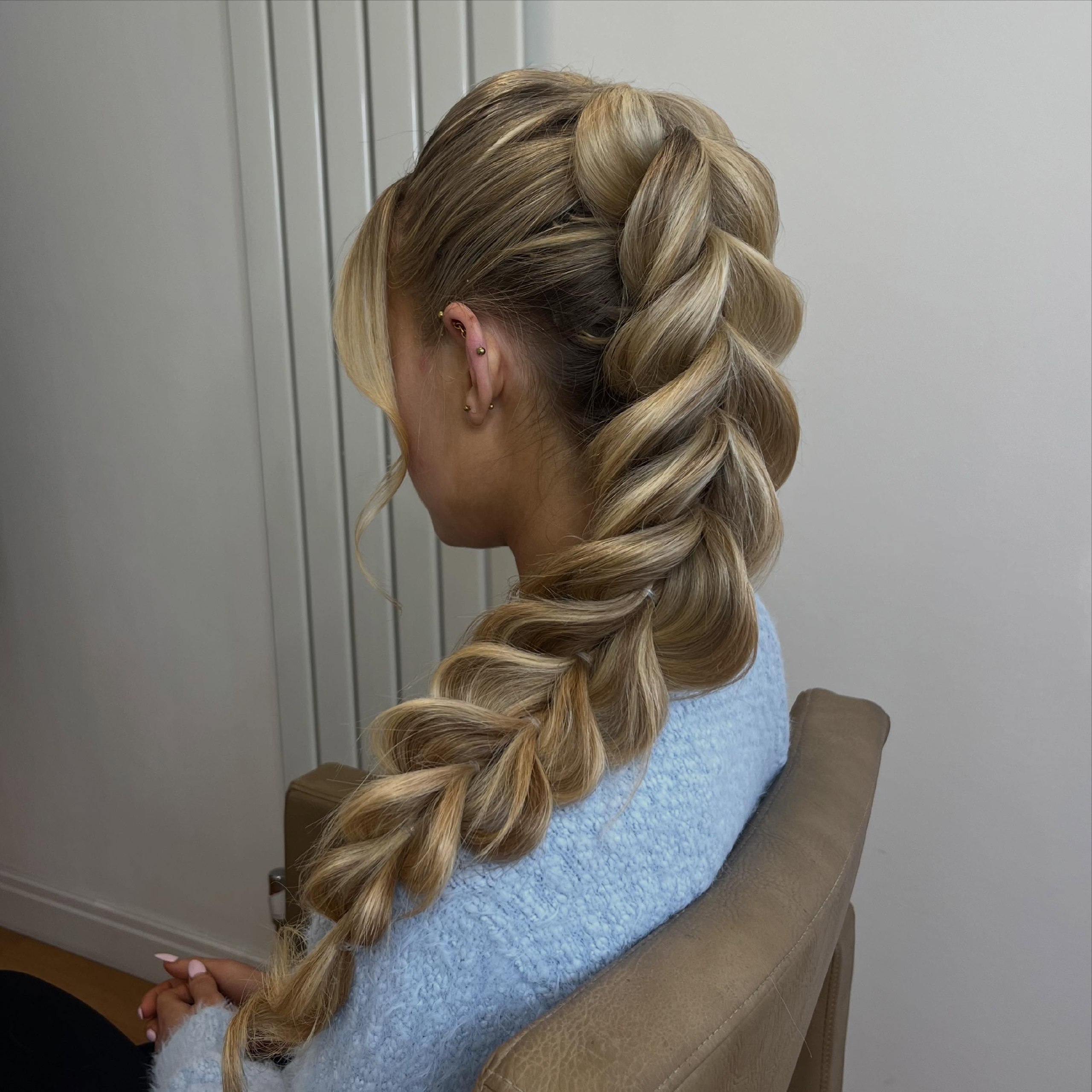 Chunky Pull-Through Braid With Face-Framing Pieces