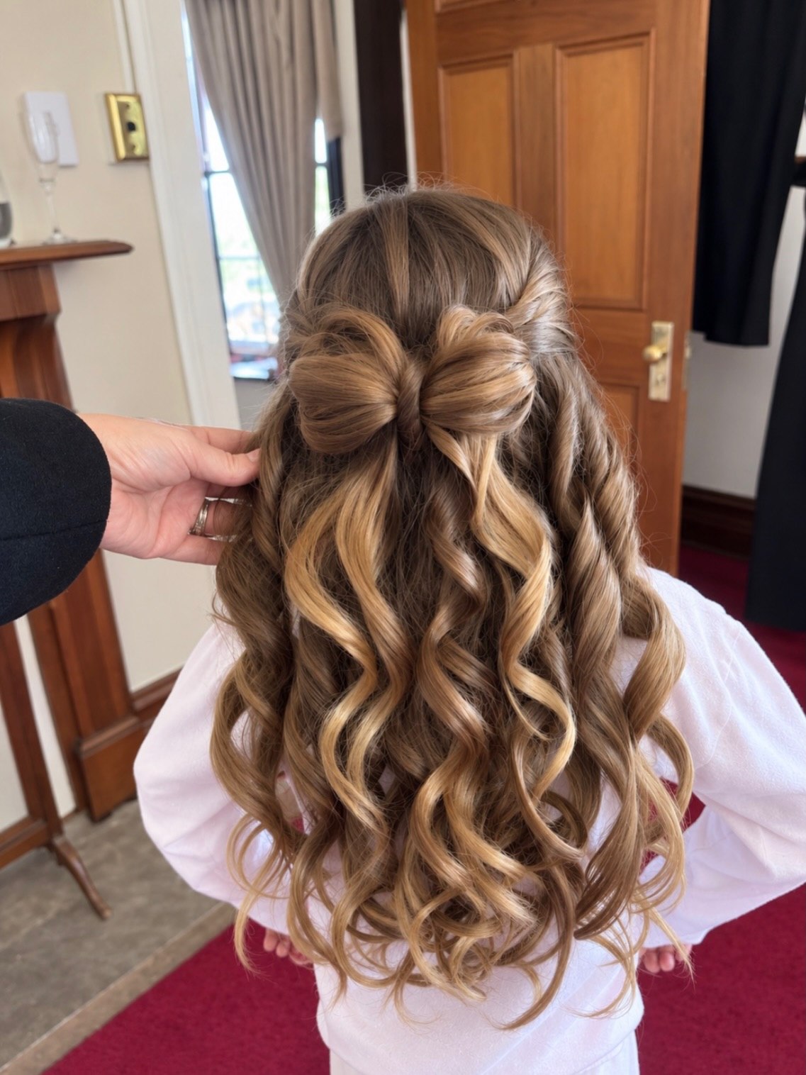 Cute Braided Bow Half-Up Hairstyle With Loose Waves