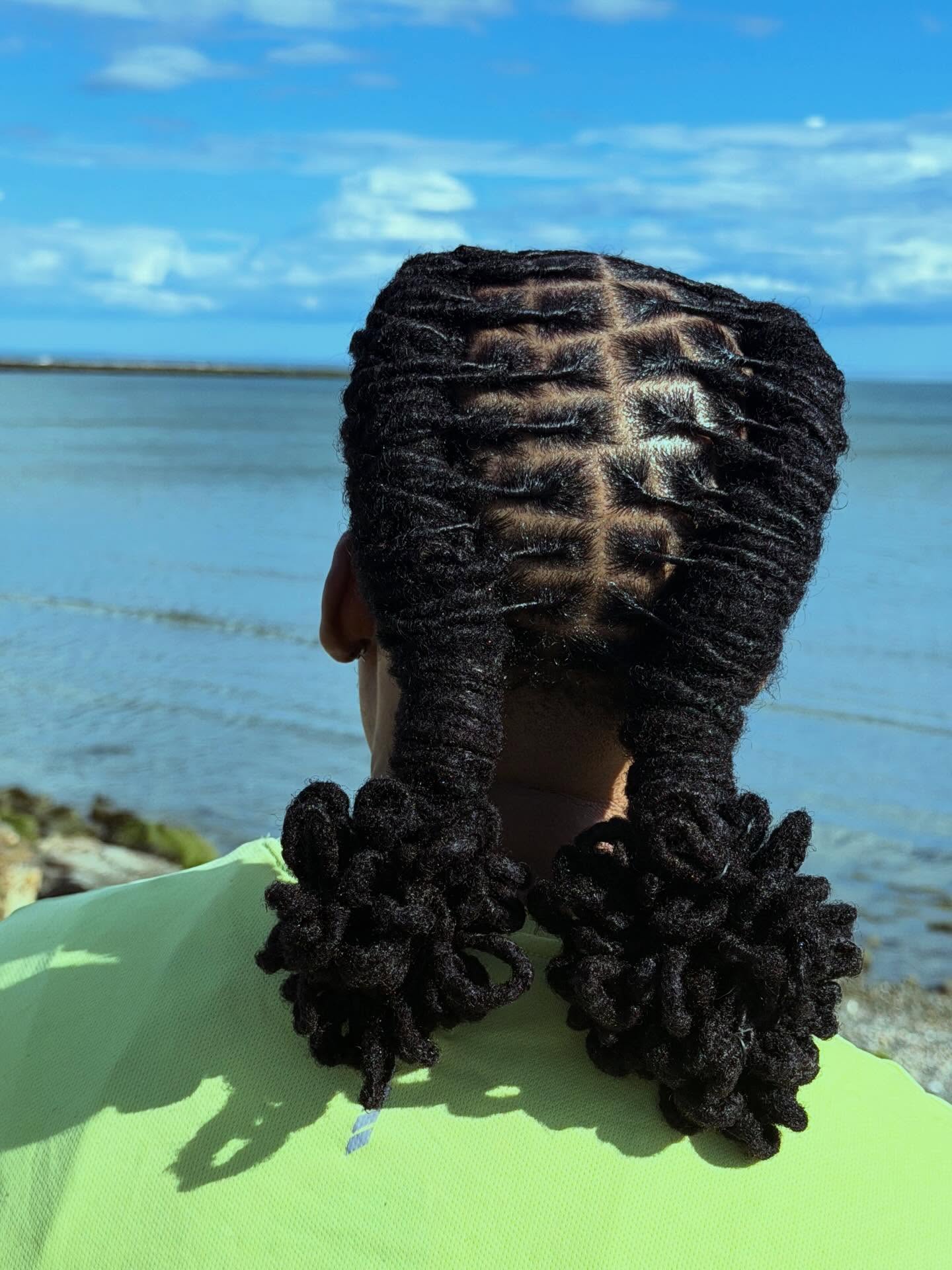 Double Barrel Twists With Defined Ends