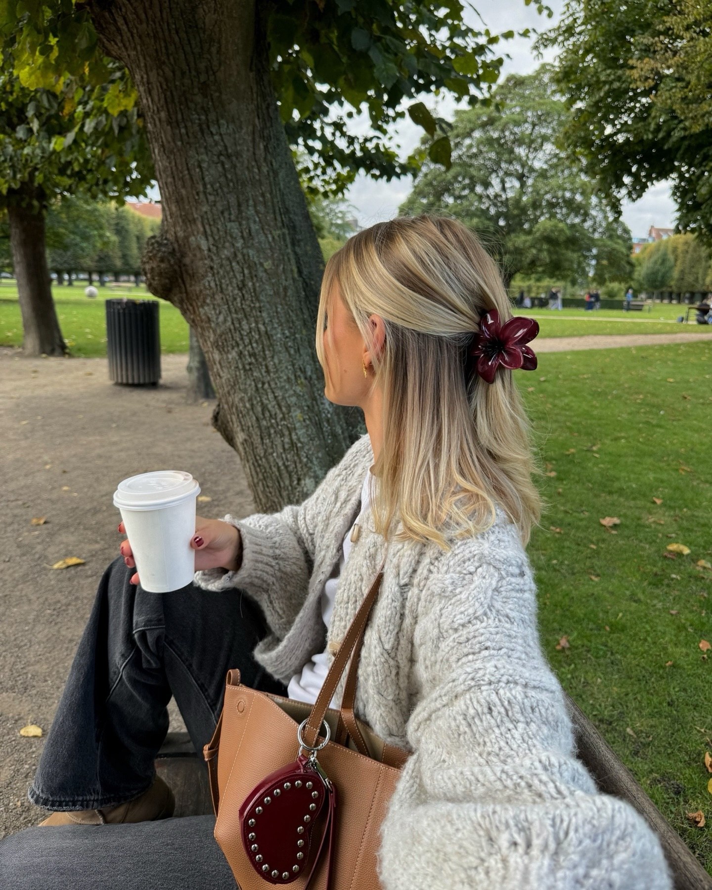 Effortless Half-Up Style With Flower Claw Clip
