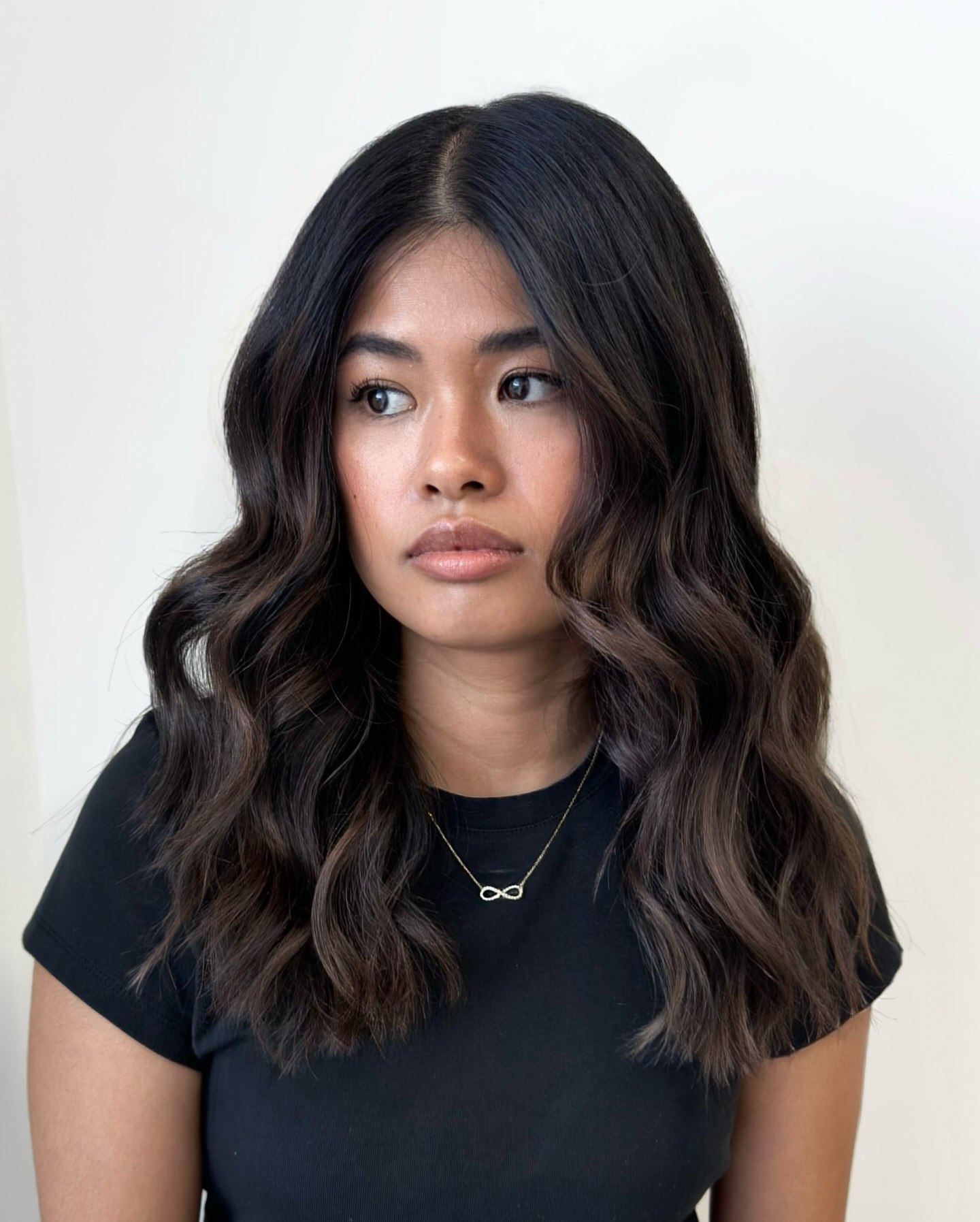 Espresso Brown Waves With Subtle Chocolate Highlights