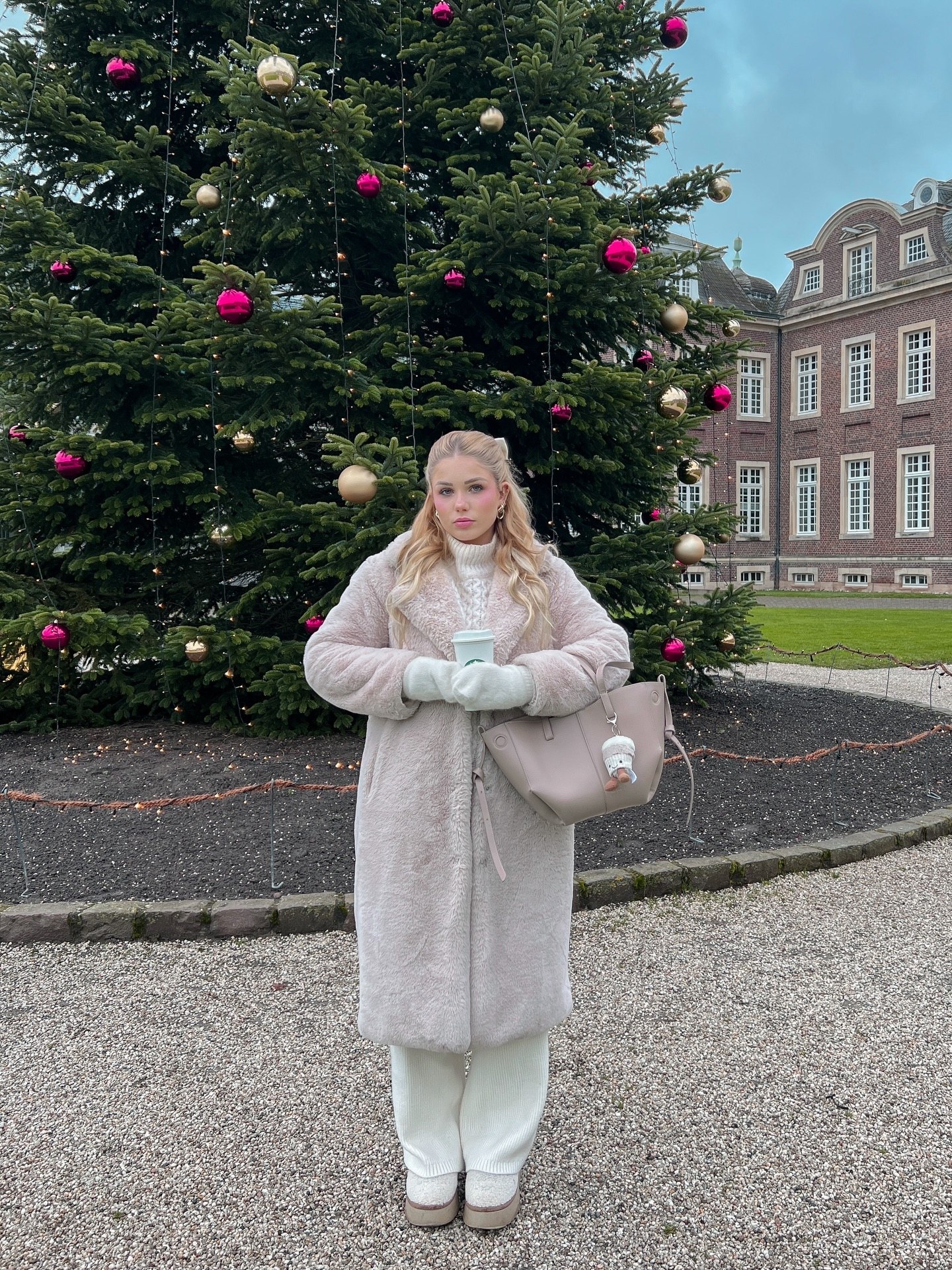 Fluffy Faux Fur Coat With Cream Knit Set