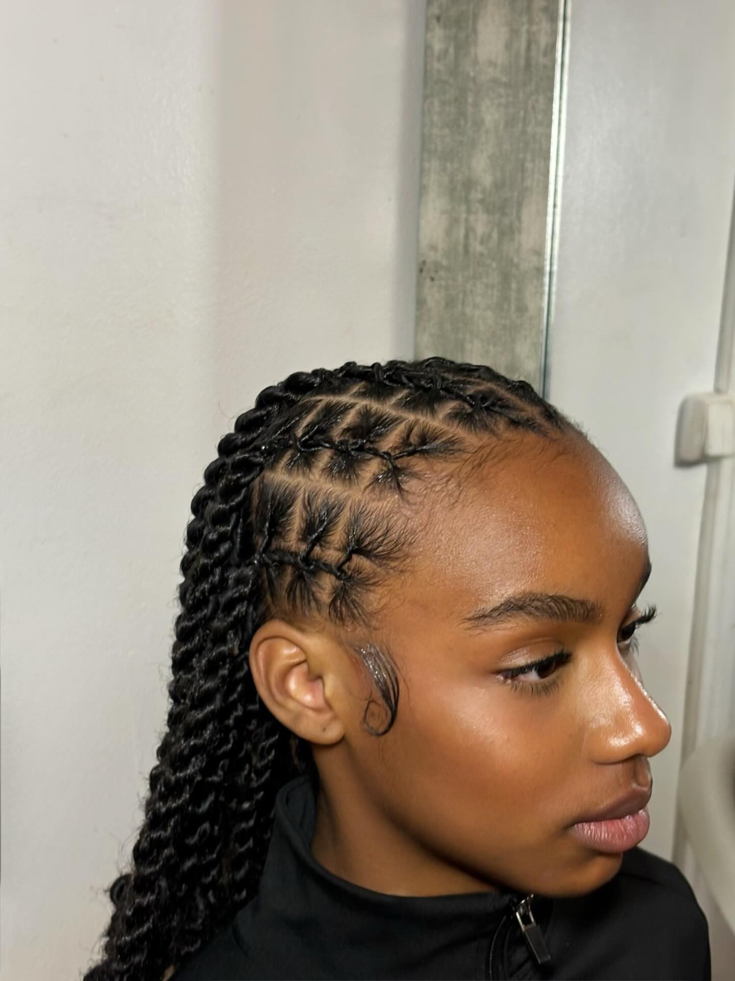 Geometric Part Two-Tone Barrel Twists