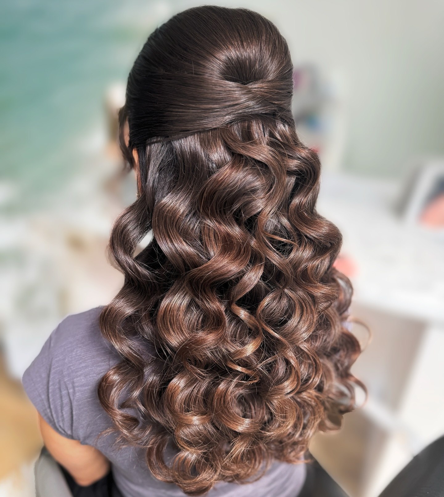 Glamorous Half Up Half Down Curls